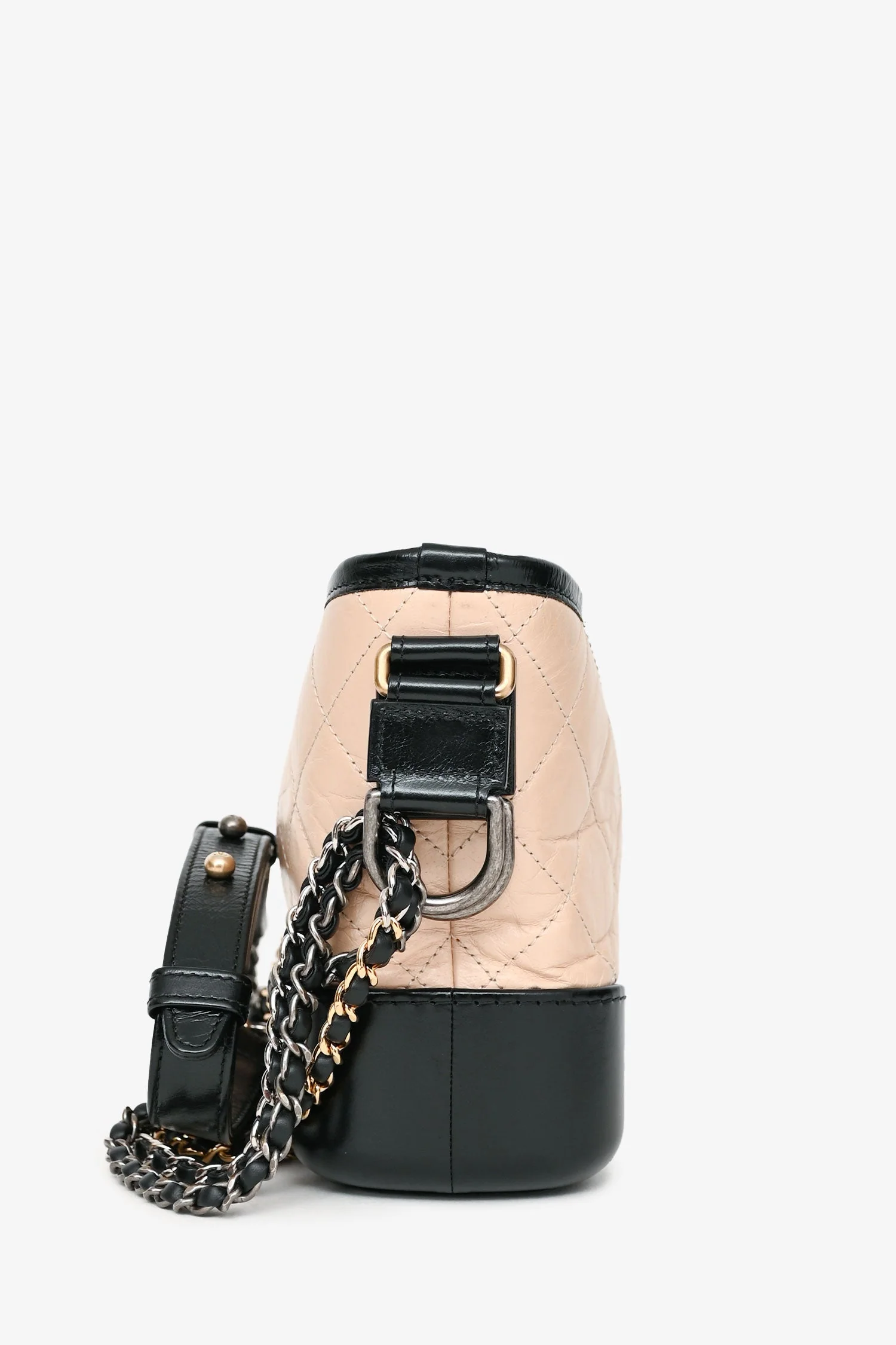 Pre-Loved Chanel™ 2017-18 Beige/Black Leather Small Gabrielle Chain Bag - Image 3