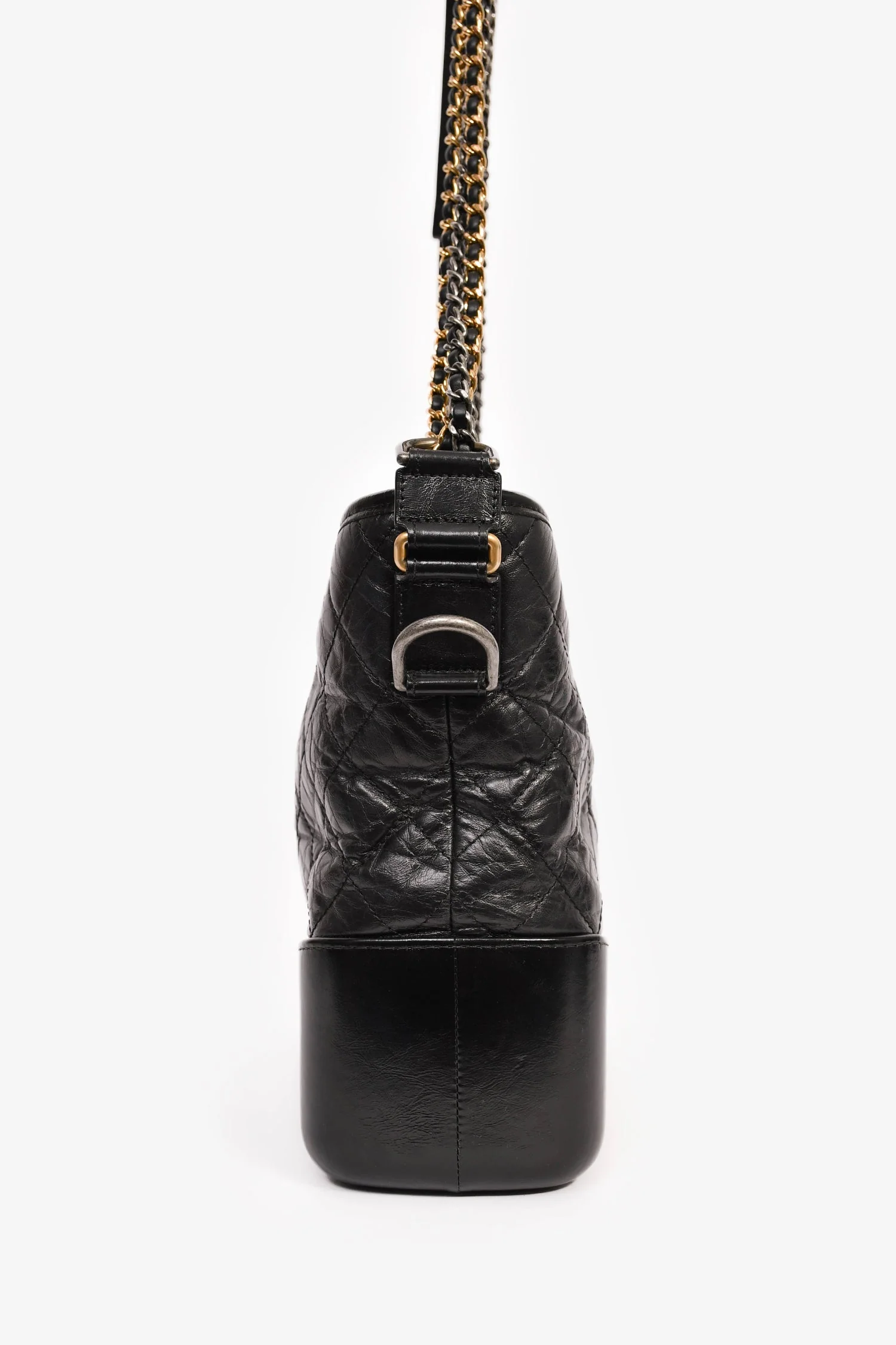 Pre-Loved Chanel™ 2017/18 Black Aged Calfskin Medium Gabrielle Hobo - Image 3