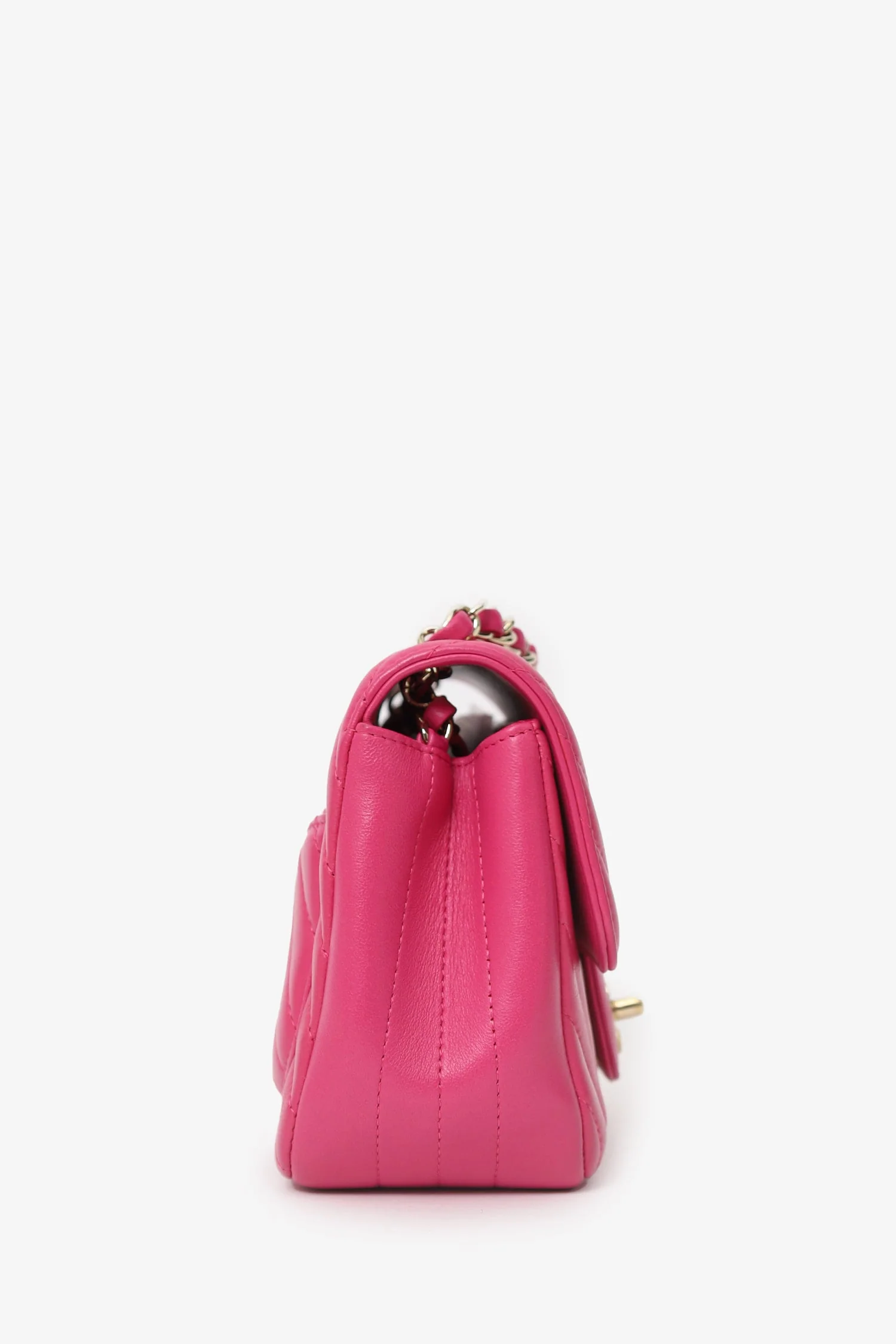 Pre-Loved Chanel™ 2017/18 Pink Leather Chevron Mini Square Flap Bag - Image 4