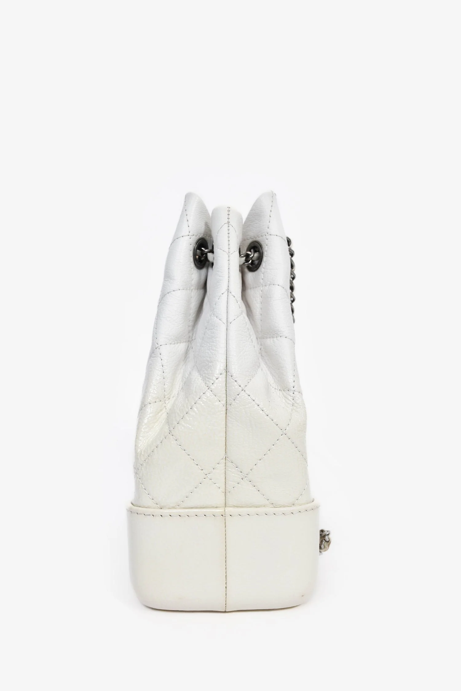Pre-Loved Chanel™ 2017/18 White Leather/Patent Small Gabrielle Backpack - Image 4