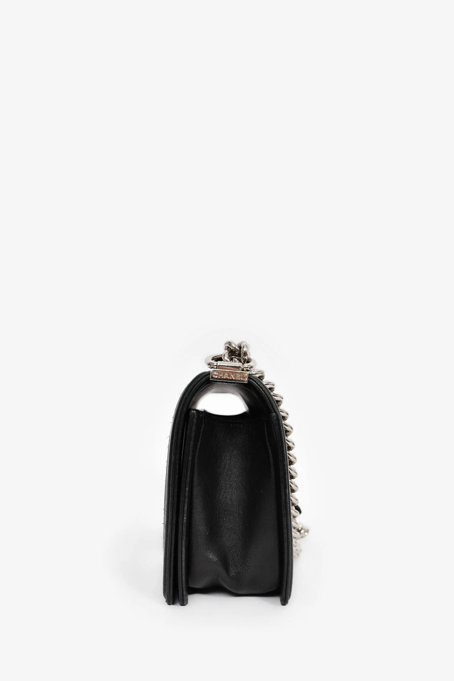 Pre-loved Chanel™ 2017 Black Leather Tweed Medium Boy Bag - Image 4