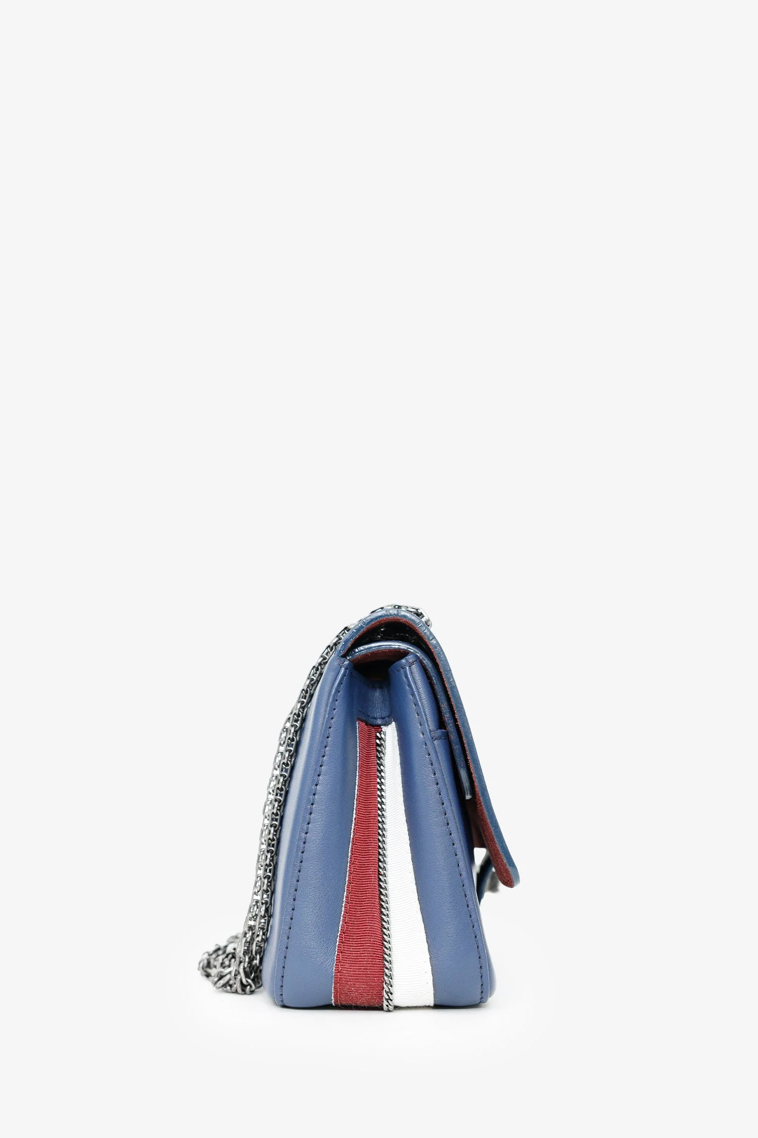 Pre-Loved Chanel™ 2017 Navy Leather Medallion Charm Reissue 2.55 Shoulder Bag - Image 3