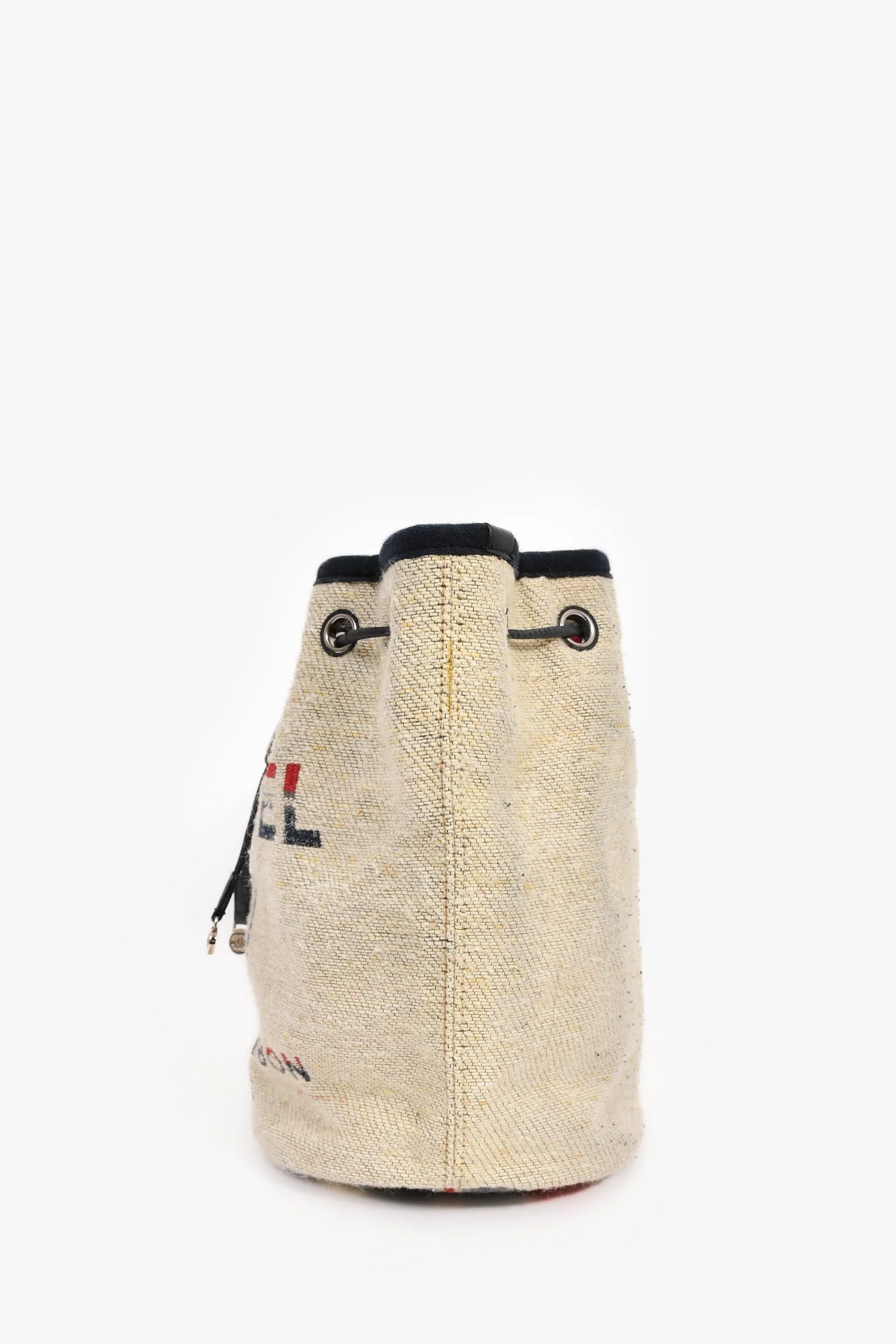Pre-Loved Chanel™ 2018-19 Beige Cloth Deauville Logo Bucket Shoulder Bag - Image 4