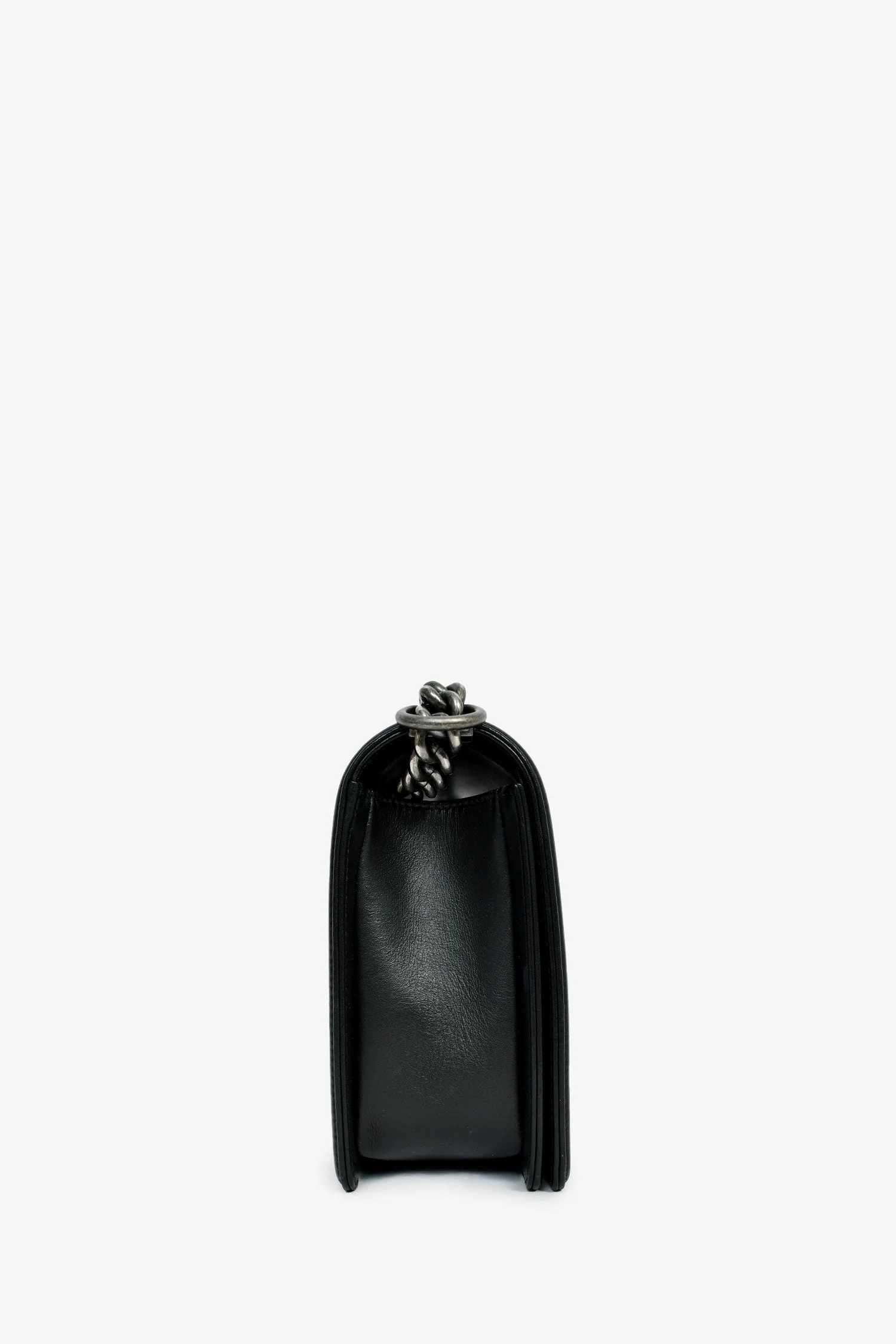 Pre-Loved Chanel™ 2018-19 Black Lambskin Large Boy Bag - Image 3