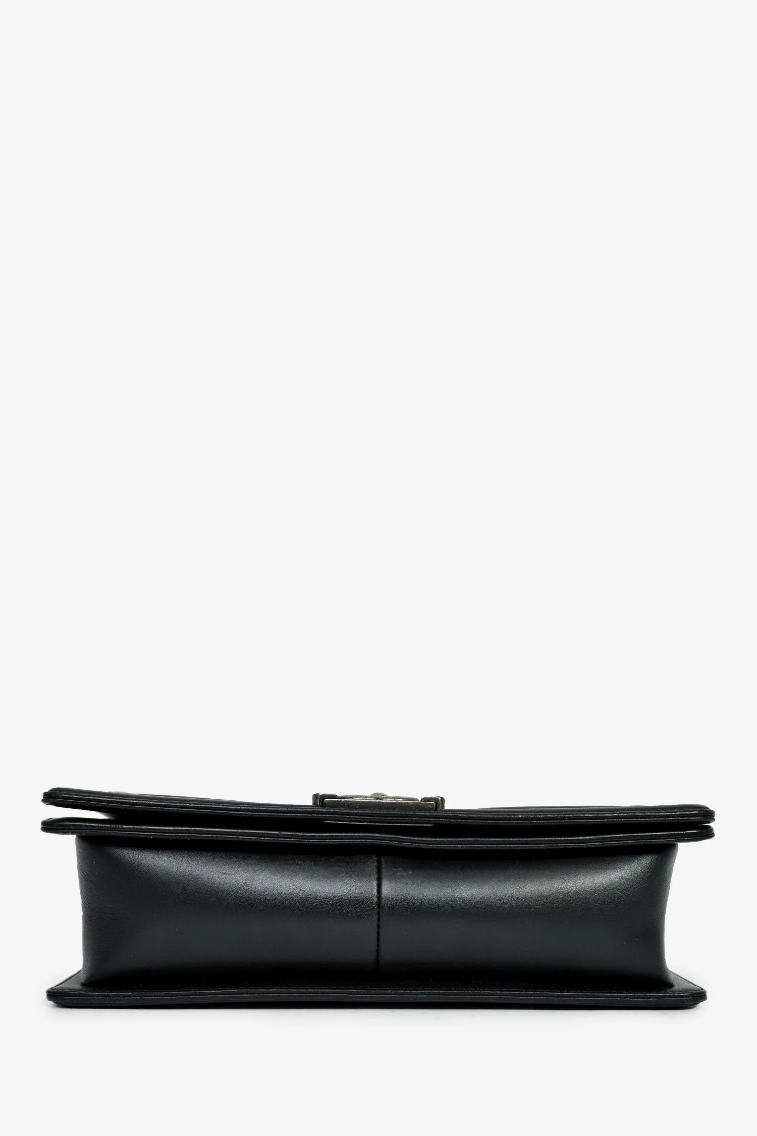Pre-Loved Chanel™ 2018-19 Black Lambskin Large Boy Bag - Image 5