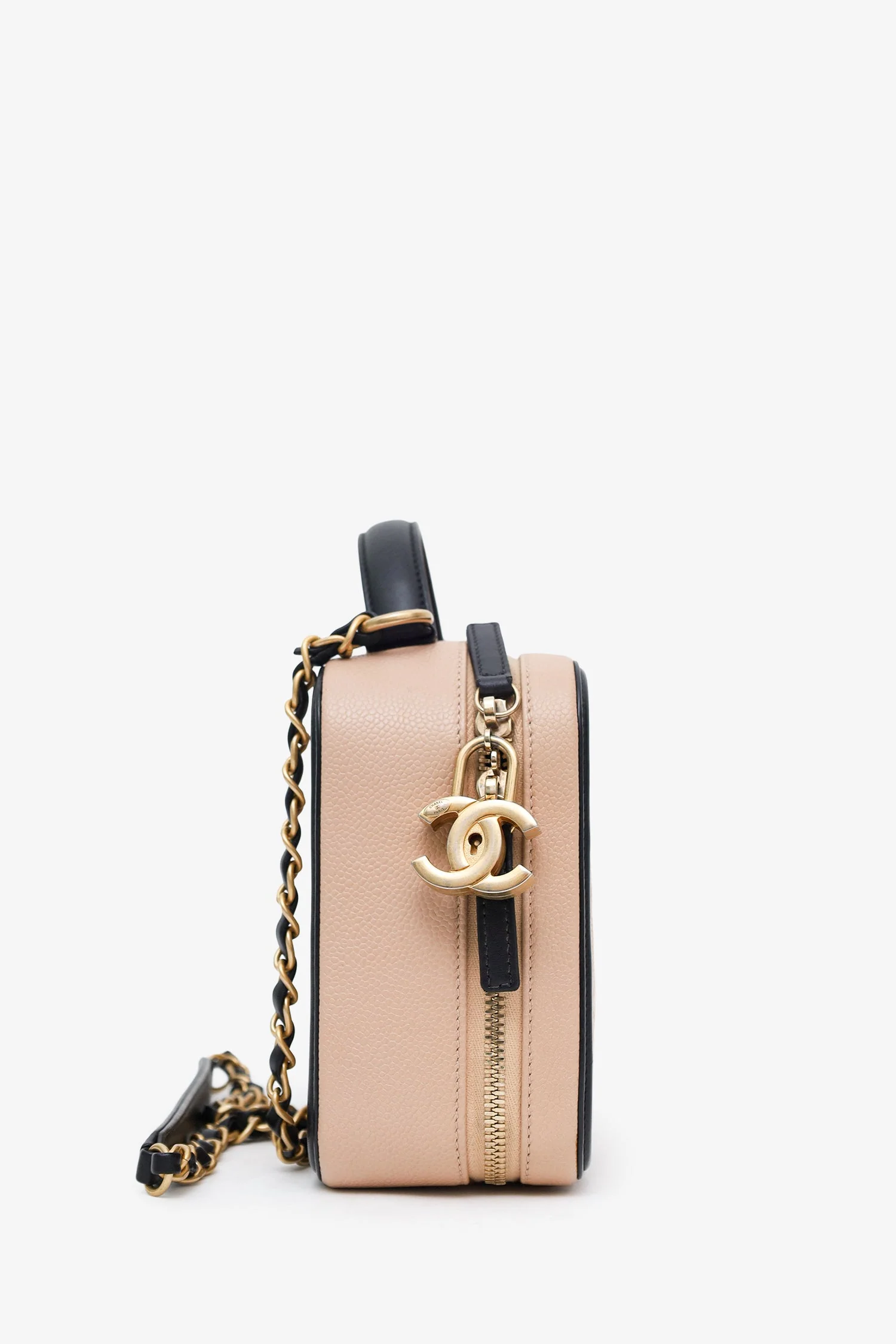 Pre-Loved Chanel™ 2018-19 Caviar Medium Filigree Vanity Case Bag - Image 3