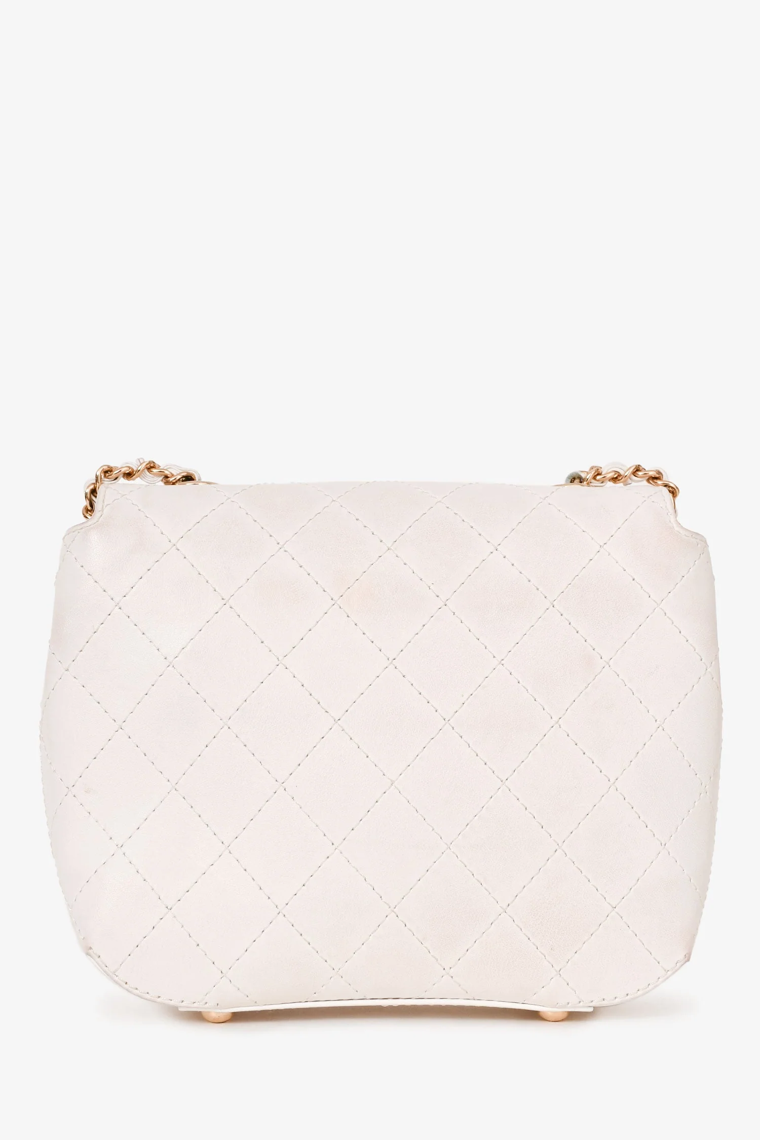 Pre-Loved Chanel™ 2018/19 White Leather Small Covered CC Flap Bag - Image 4