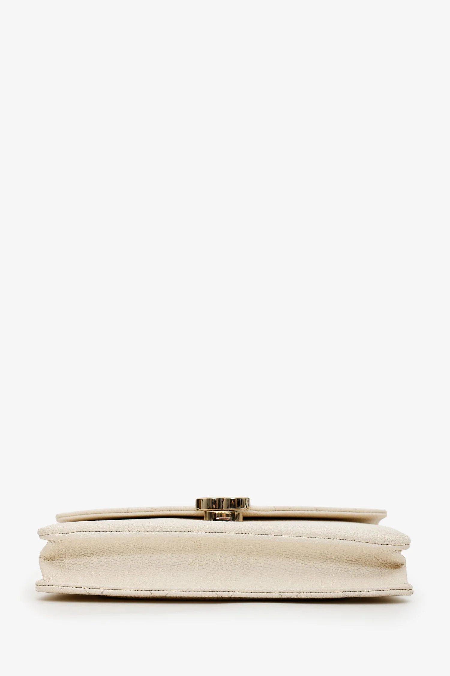 Pre-Loved Chanel™ 2018 Beige Caviar Leather Cuba Wallet On Chain - Image 5