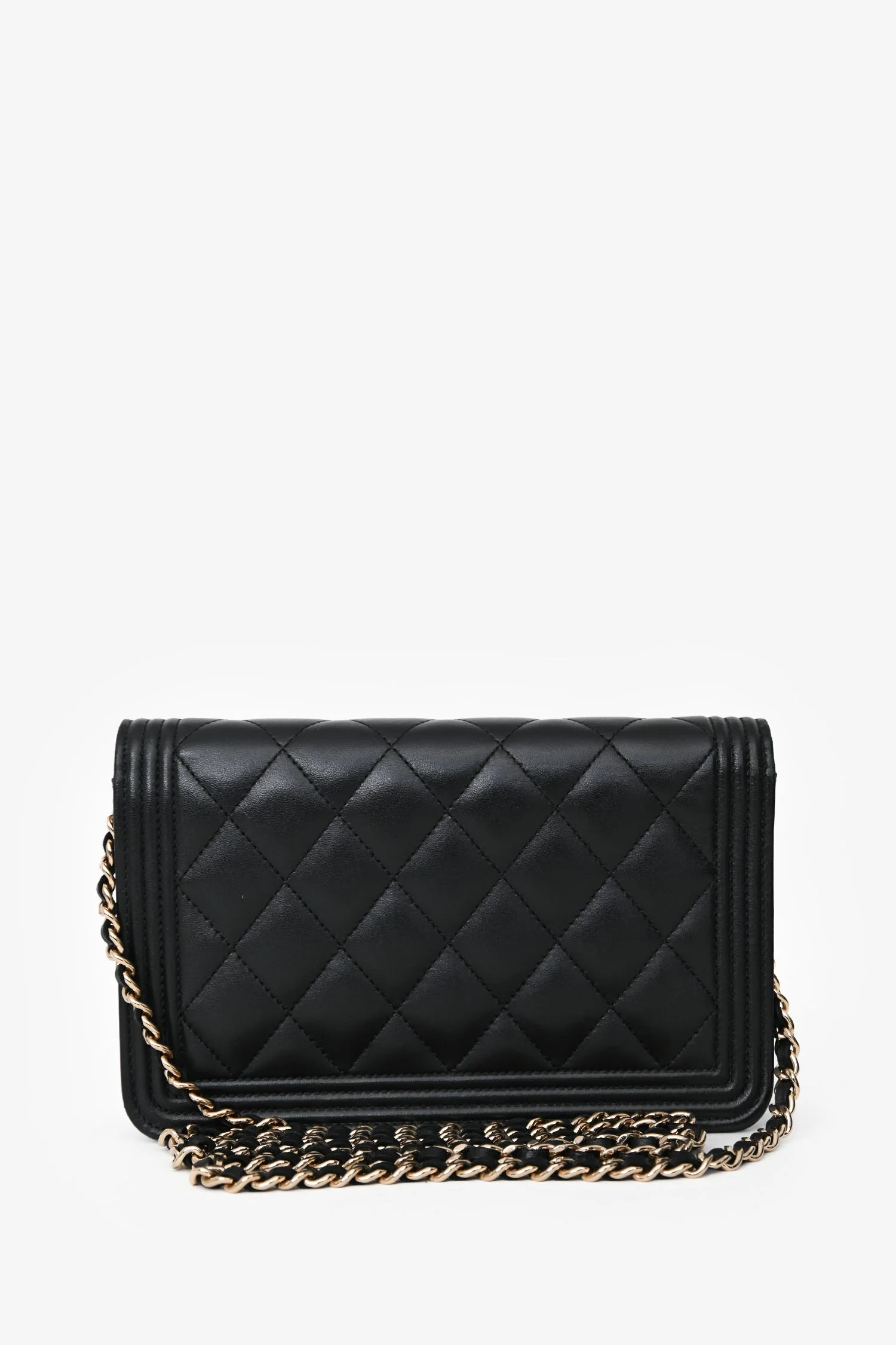 Pre-Loved Chanel™ 2018 Black Lambskin Boy Wallet On Chain - Image 2