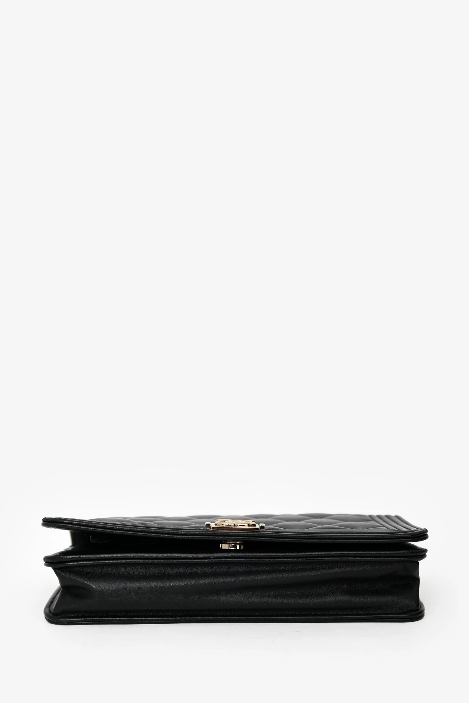 Pre-Loved Chanel™ 2018 Black Lambskin Boy Wallet On Chain - Image 5