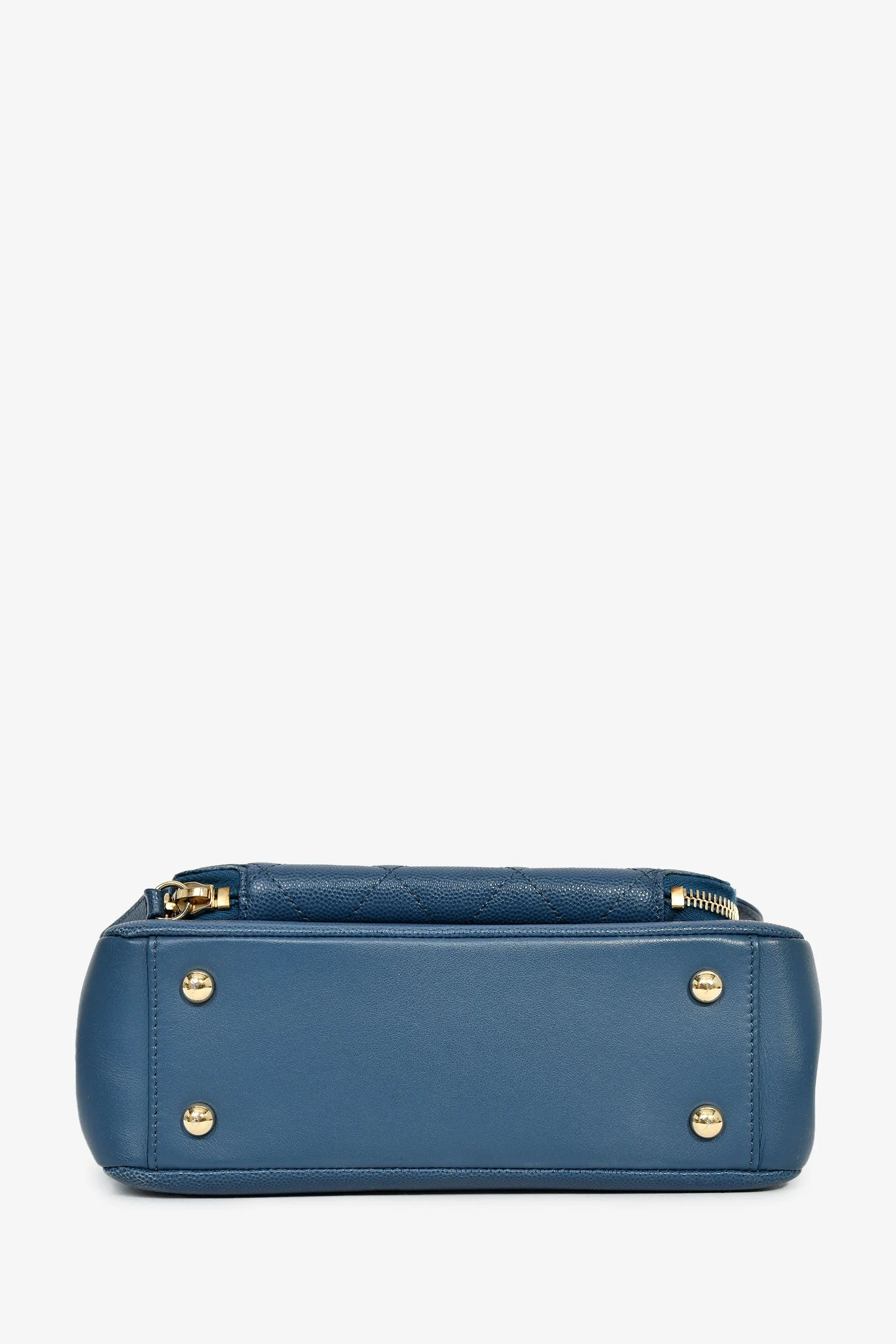Pre-Loved Chanel™ 2018 Blue Caviar Leather Business Affinity Top Handle Bag - Image 5