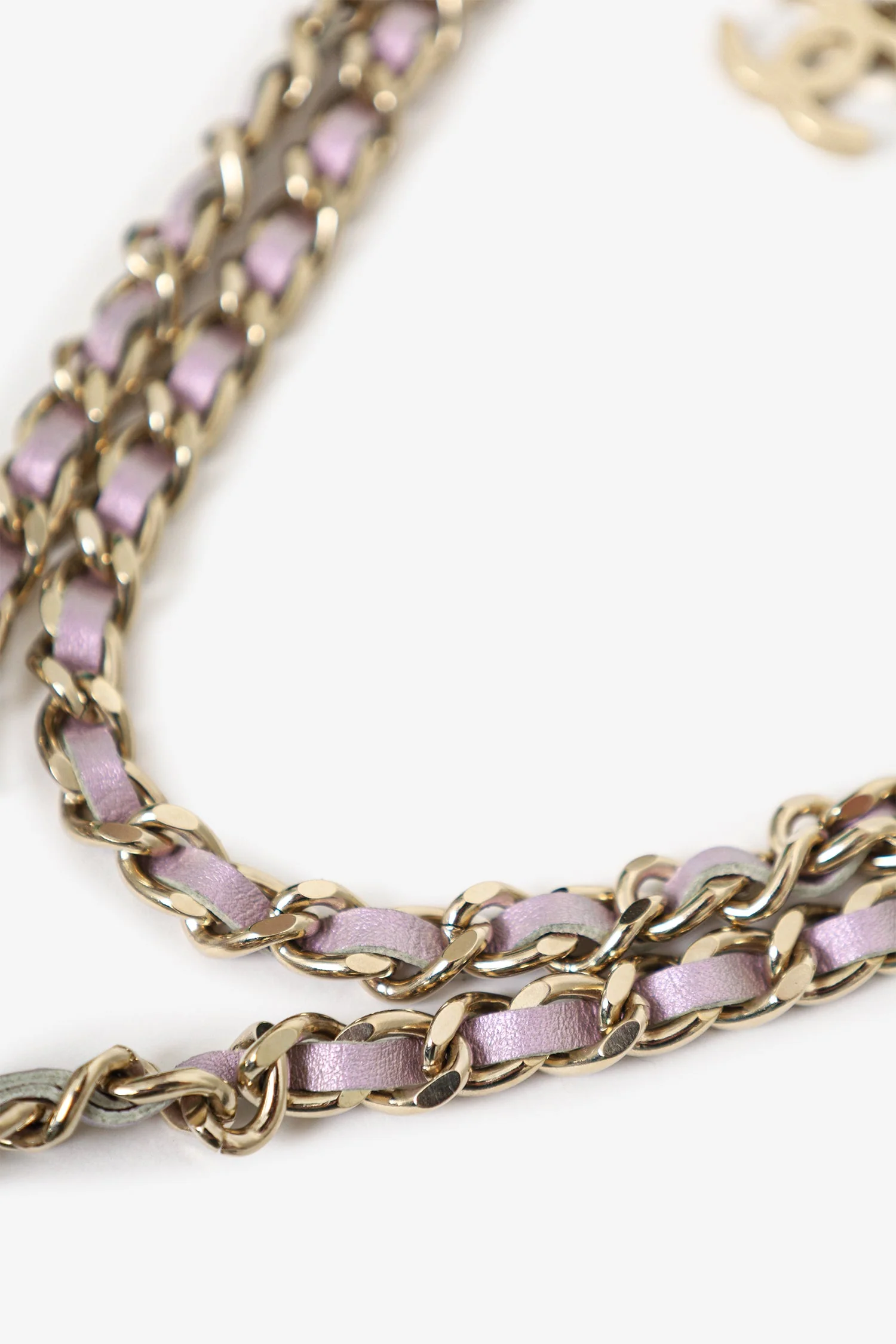 Pre-Loved Chanel™ 2018 Gold Toned Chain/Metallic Purple Leather CC Lock Pendant Choker Necklace - Image 4