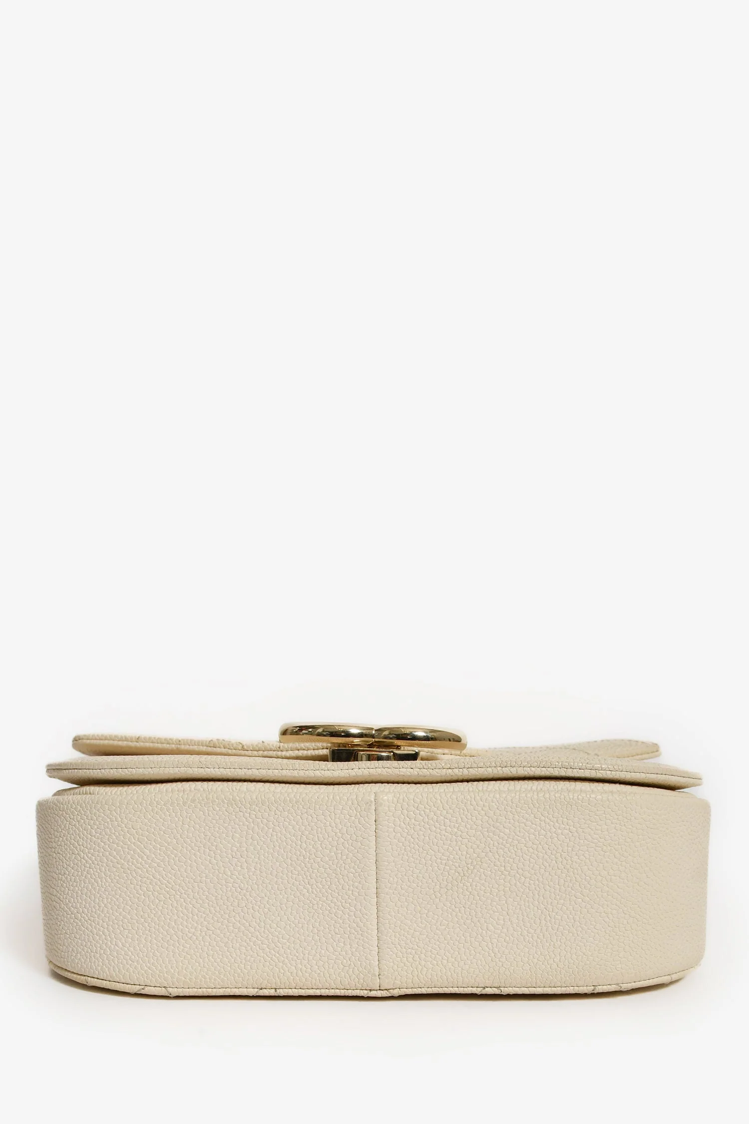 Pre-Loved Chanel™ 2018 Paris-Cuba Beige Caviar Leather Thread Around Flap Bag - Image 5