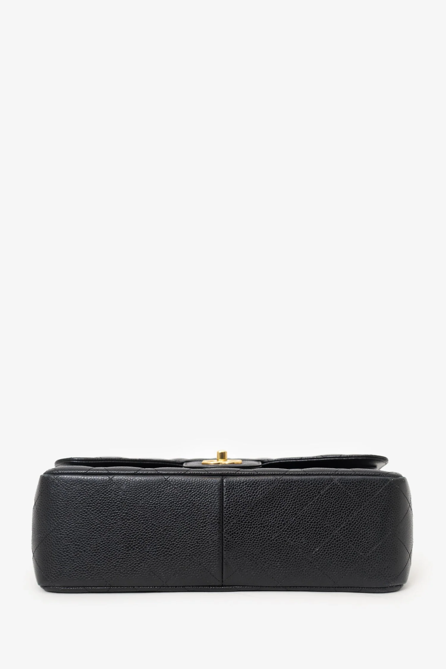 Pre-Loved Chanel™ 2019 Black Caviar Leather Jumbo Double Flap Should Bag - Image 6