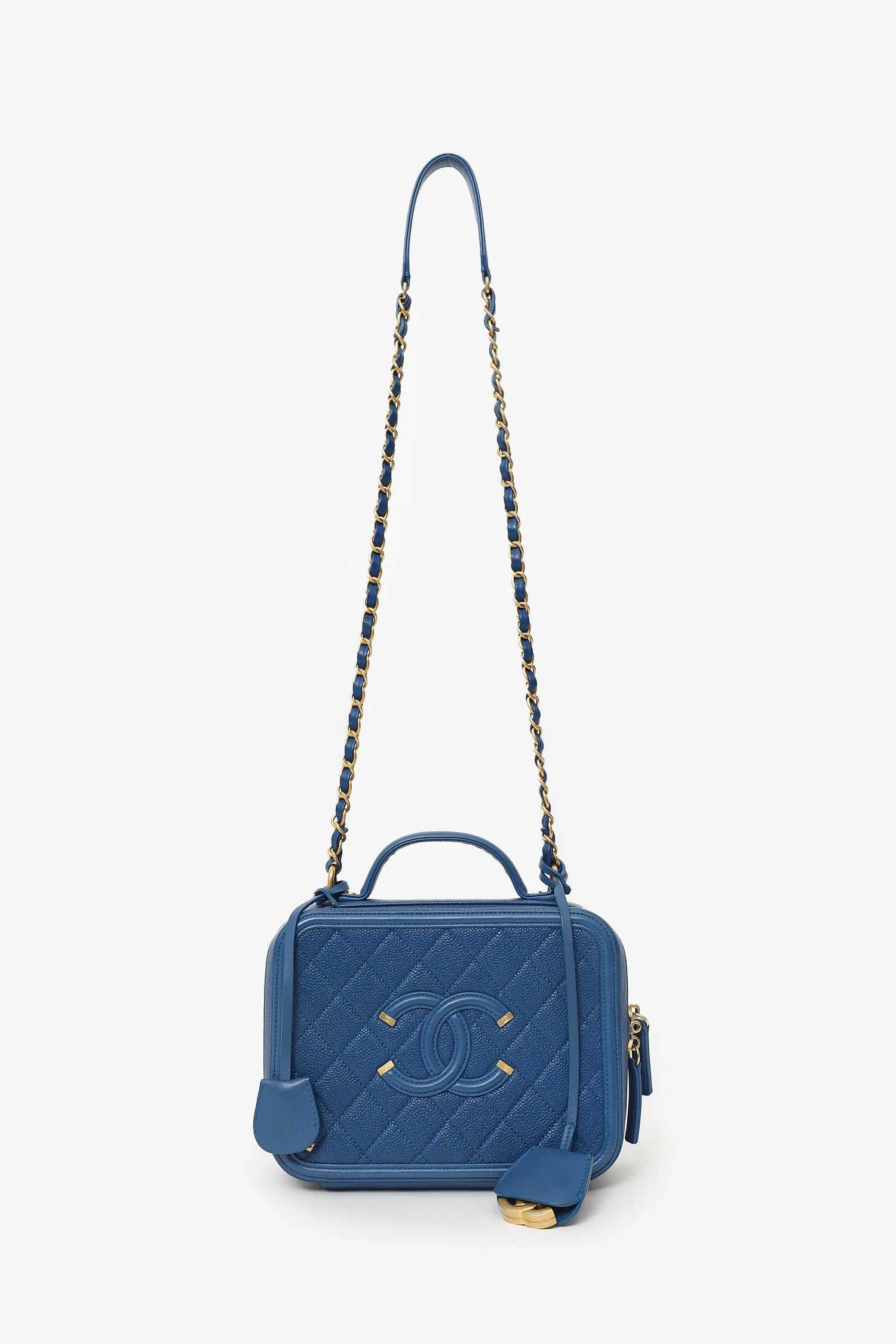 Pre-Loved Chanel™ 2019 Blue Caviar Quilted Small CC Filigree Vanity Case - Image 7