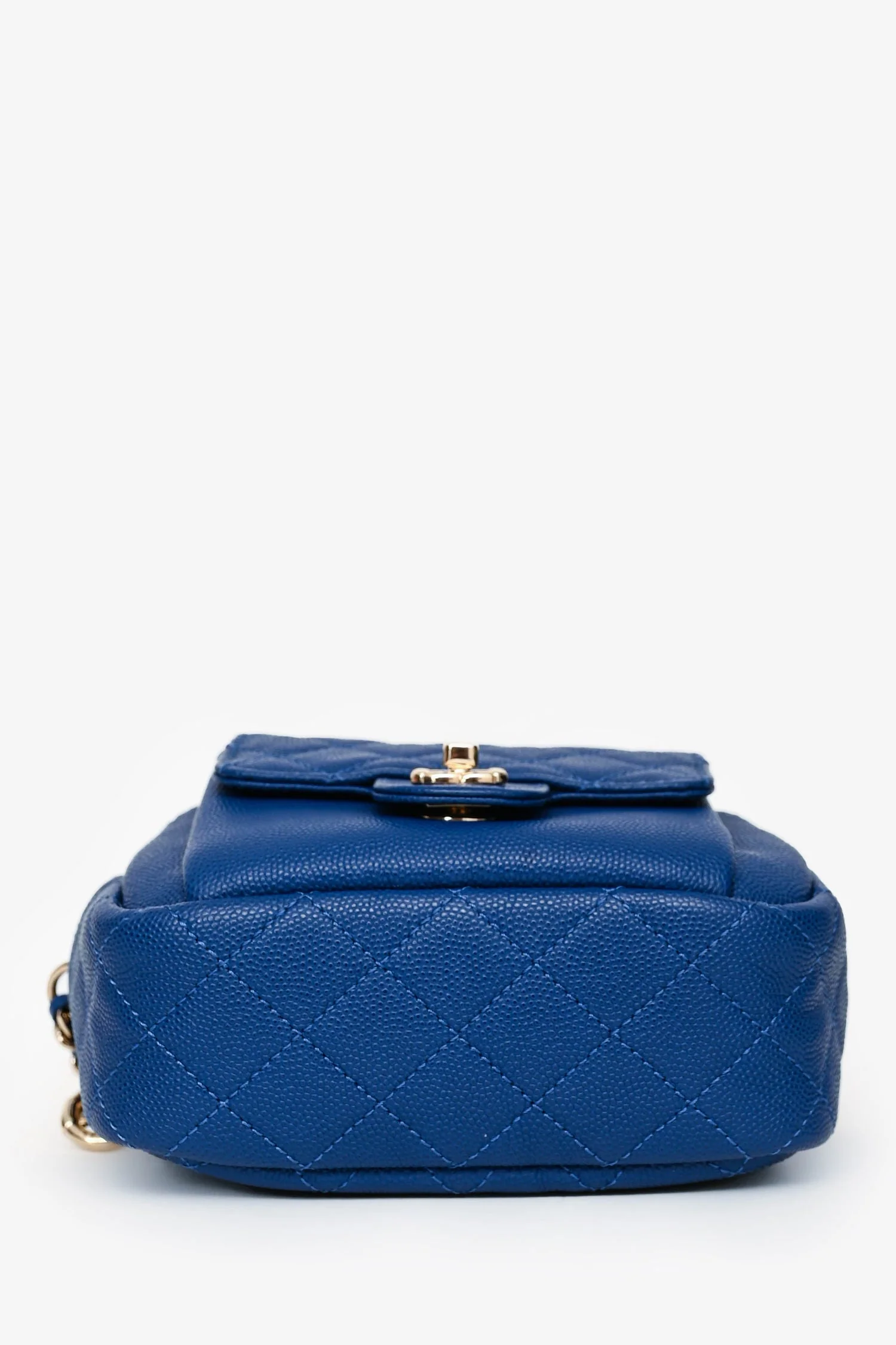 Pre-Loved Chanel™ 2019 Dark Blue Caviar Camera Bag GHW - Image 5