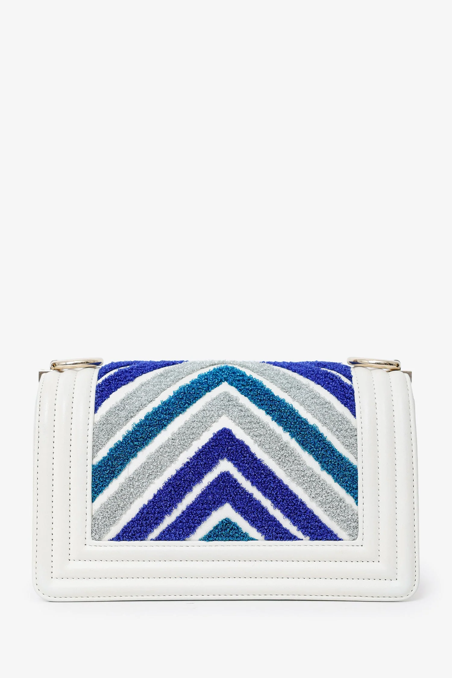 Pre-Loved Chanel™ 2019 White/Blue Chevron Small Boy Shoulder Bag - Image 3