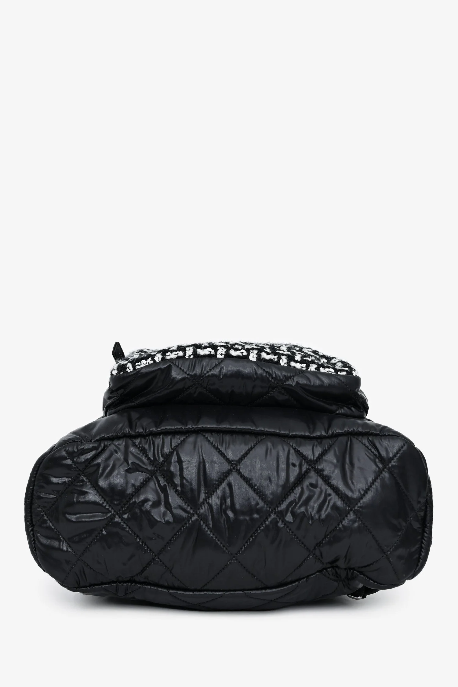 Pre-Loved Chanel™ 2020 Black Nylon/Tweed Backpack - Image 5