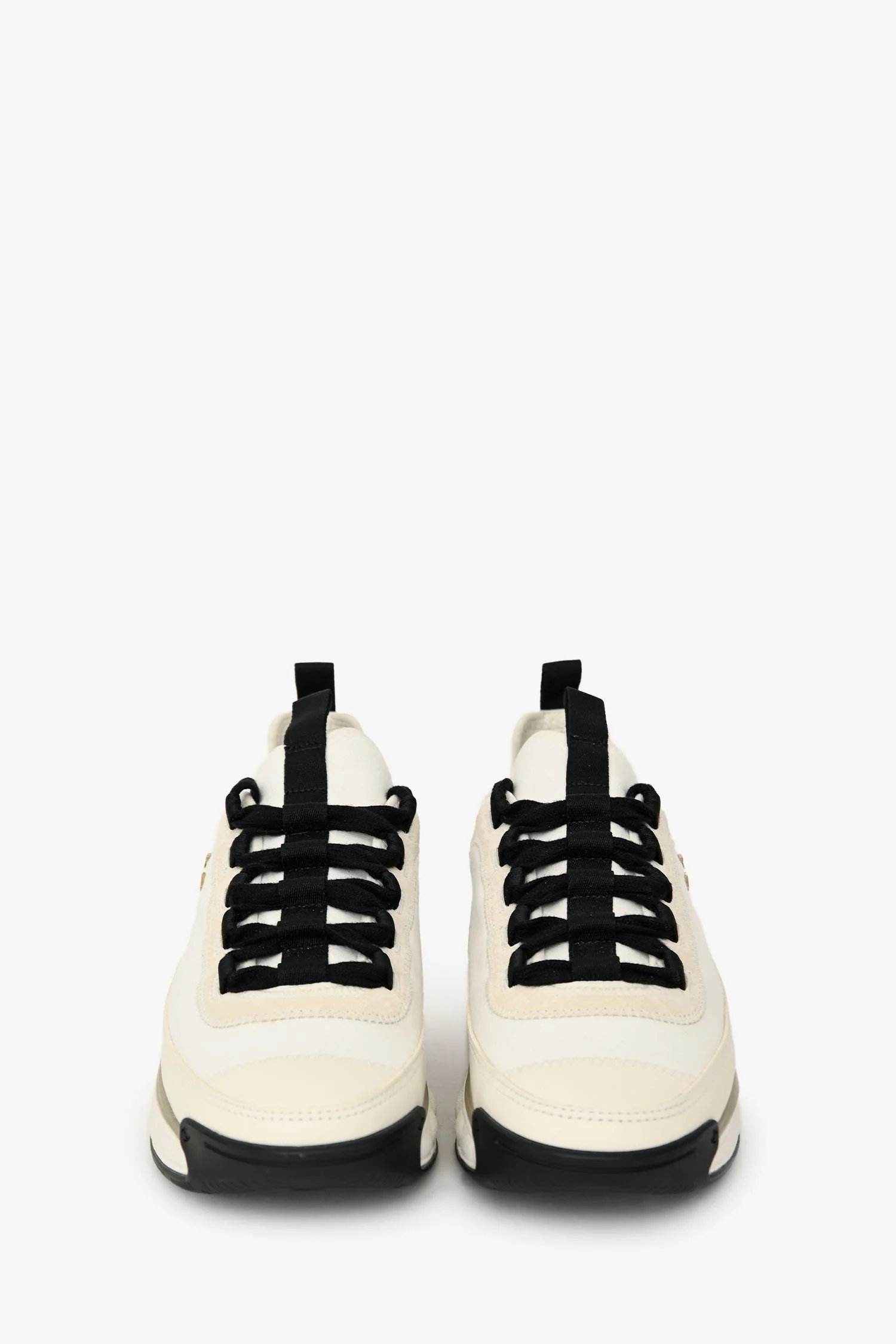 Pre-Loved Chanel™ 2020 Black/White Leather Trim CC Logo Sneakers Size 37.5 - Image 3