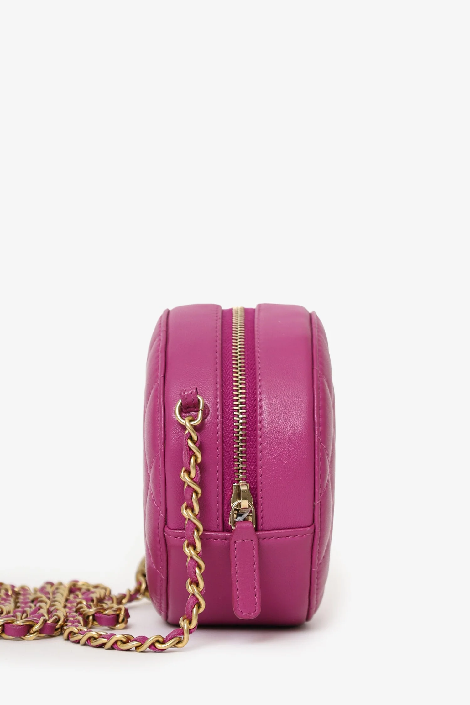 Pre-Loved Chanel™ 2020 Pink Quilted Leather Pearl Crush Round Clutch Bag - Image 3