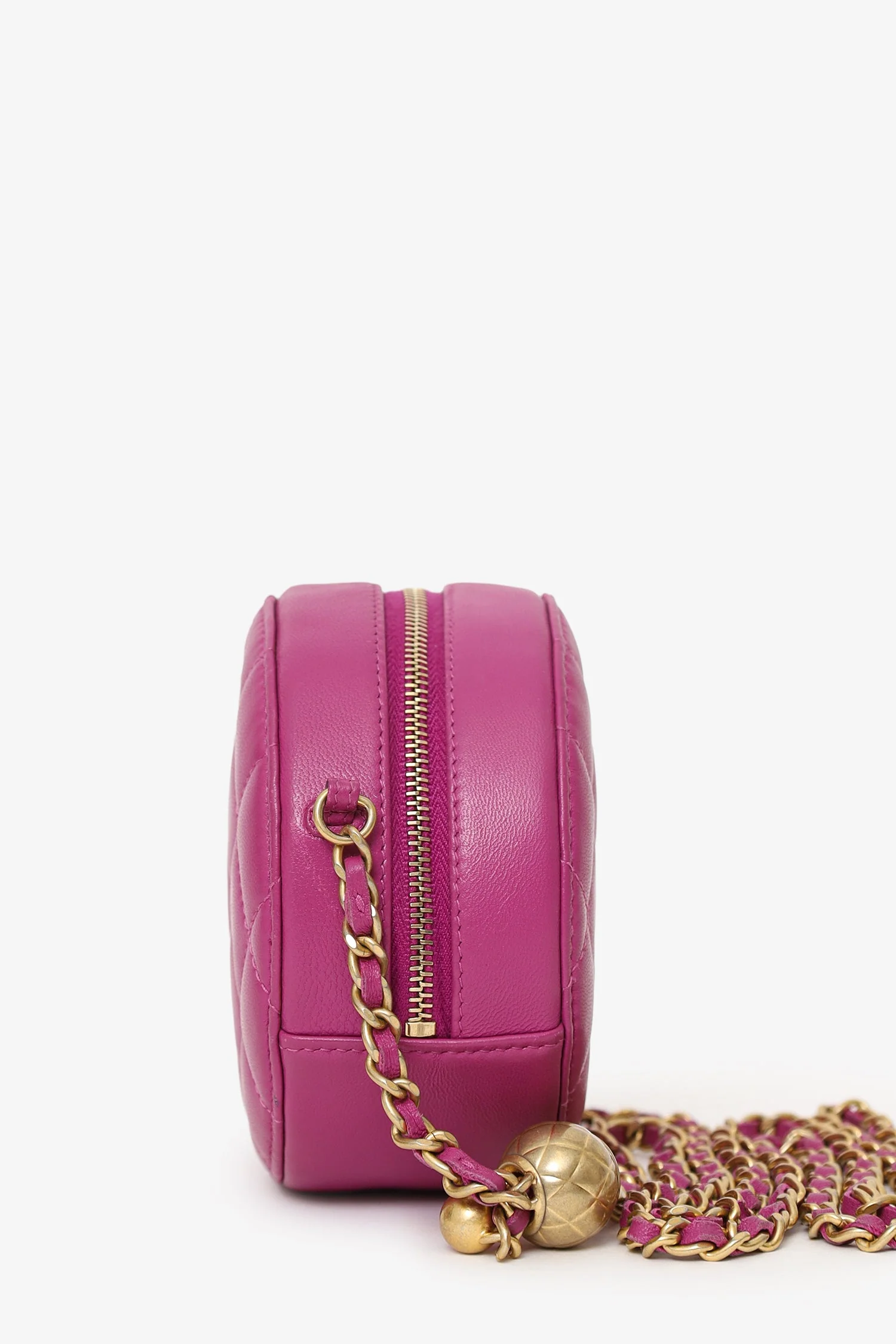 Pre-Loved Chanel™ 2020 Pink Quilted Leather Pearl Crush Round Clutch Bag - Image 4
