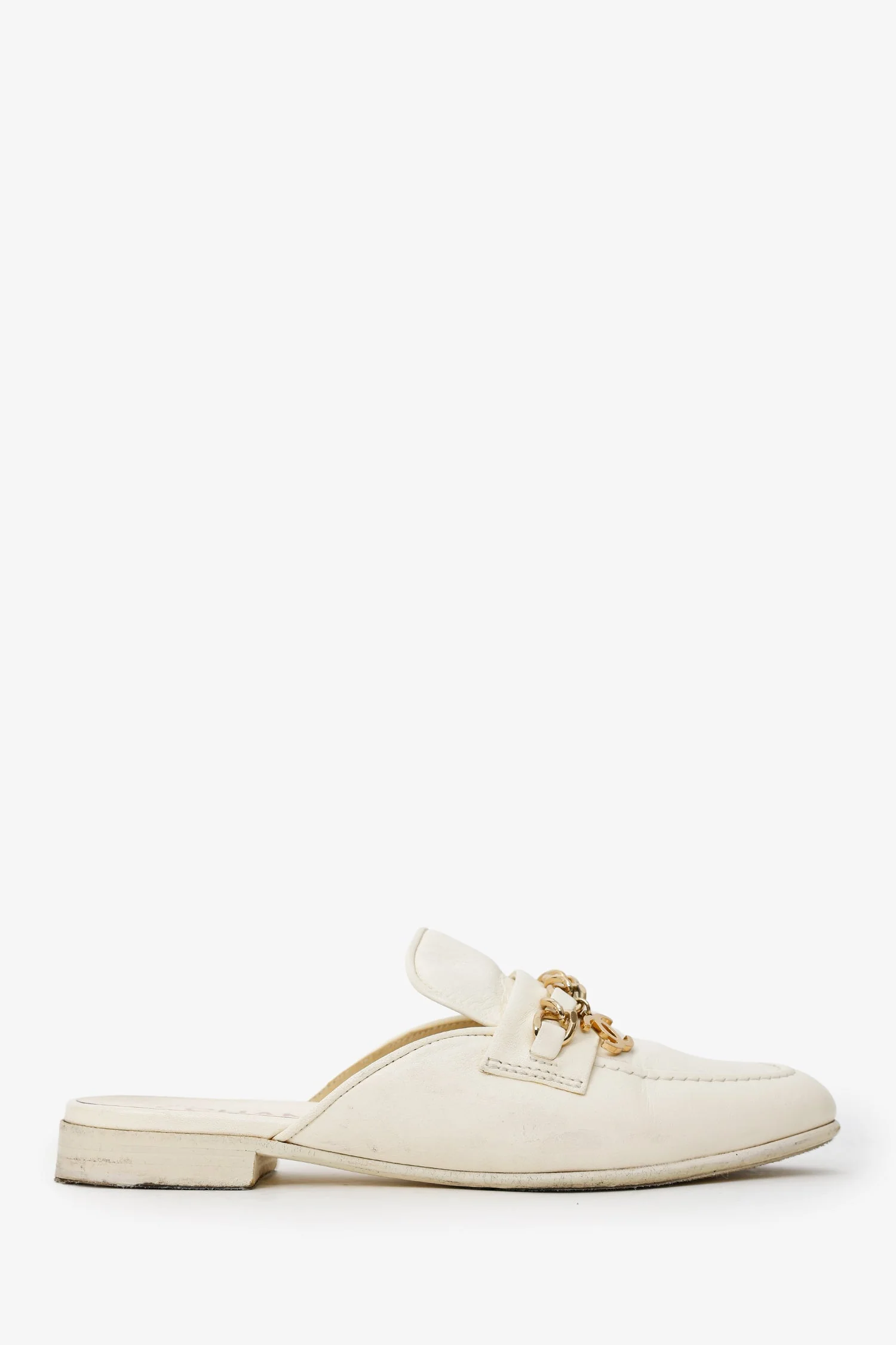 Pre-Loved Chanel™ 2020 White Leather Interlocking CC Logo Chain Mules Size 36