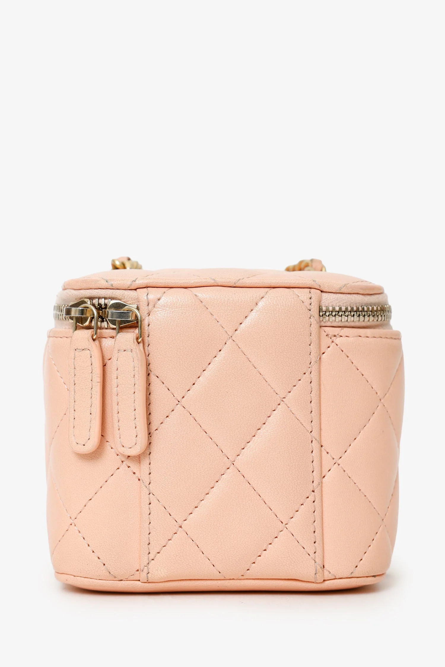 Pre-Loved Chanel™ 2021 Pink Quilted Lambskin Pearl Crush Mini Vanity Case - Image 3