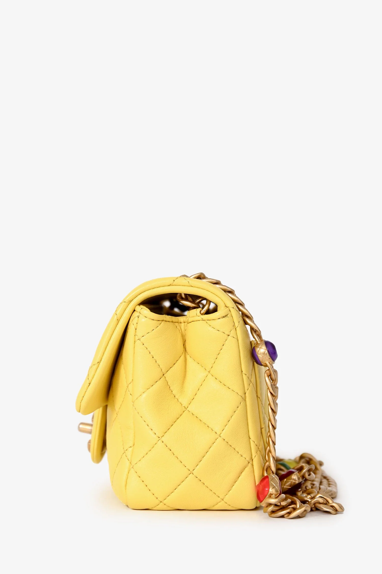 Pre-Loved Chanel™ 2021 Yellow Quilted Lambskin Mini Pearl Samba Flap Crossbody Bag - Image 4