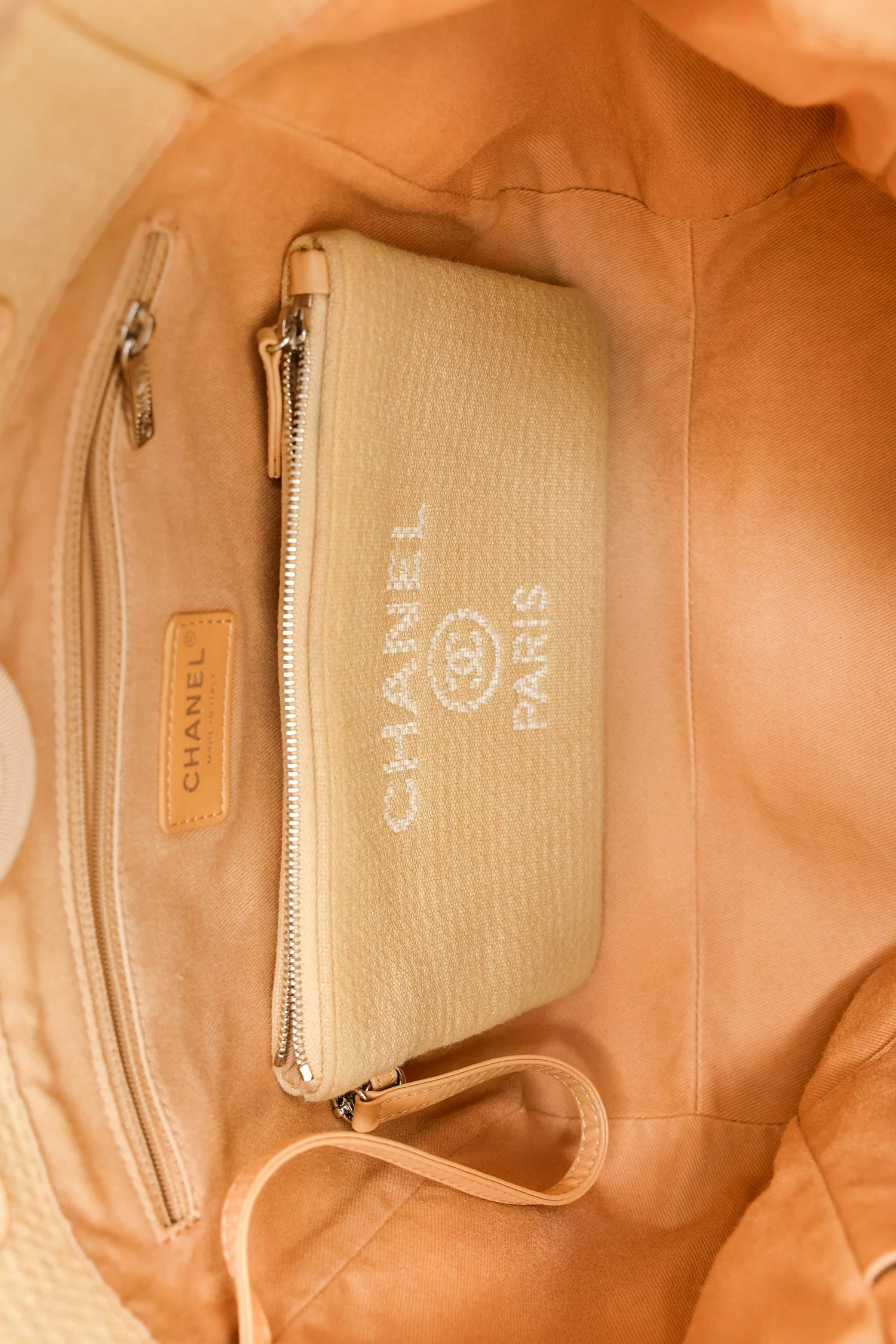Pre-Loved Chanel™ 2022 Beige Canvas Deauville Small Shopping Tote Bag - Image 6