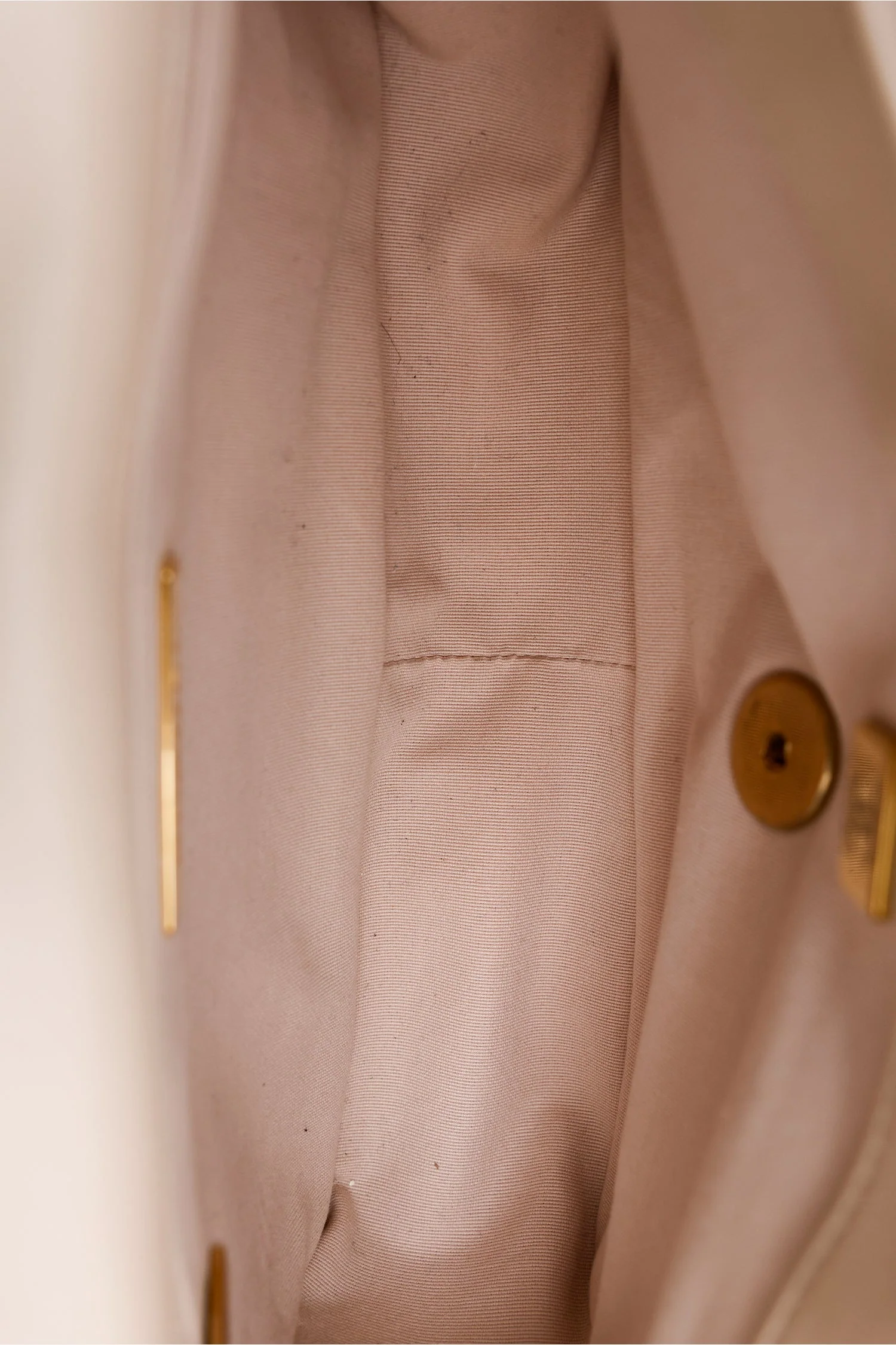 Pre-Loved Chanel™ 2022 Beige Goatskin Leather 'Chanel 19' Small Flap Shoulder Bag - Image 7