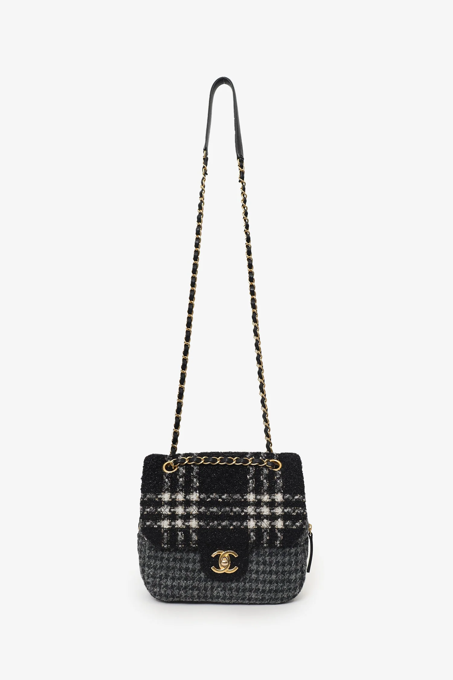 Pre-Loved Chanel™ 2022 Black/Grey Wool Tweed CC Square Flap Bag - Image 6