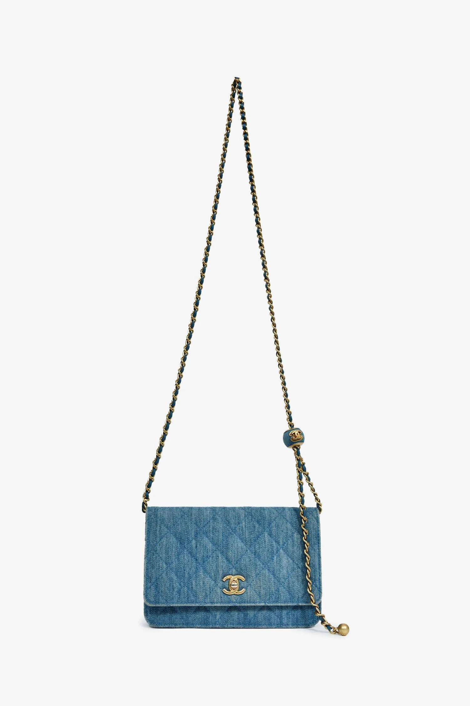 Pre-Loved Chanel™ 2022 Blue Denim Wallet On Chain - Image 7