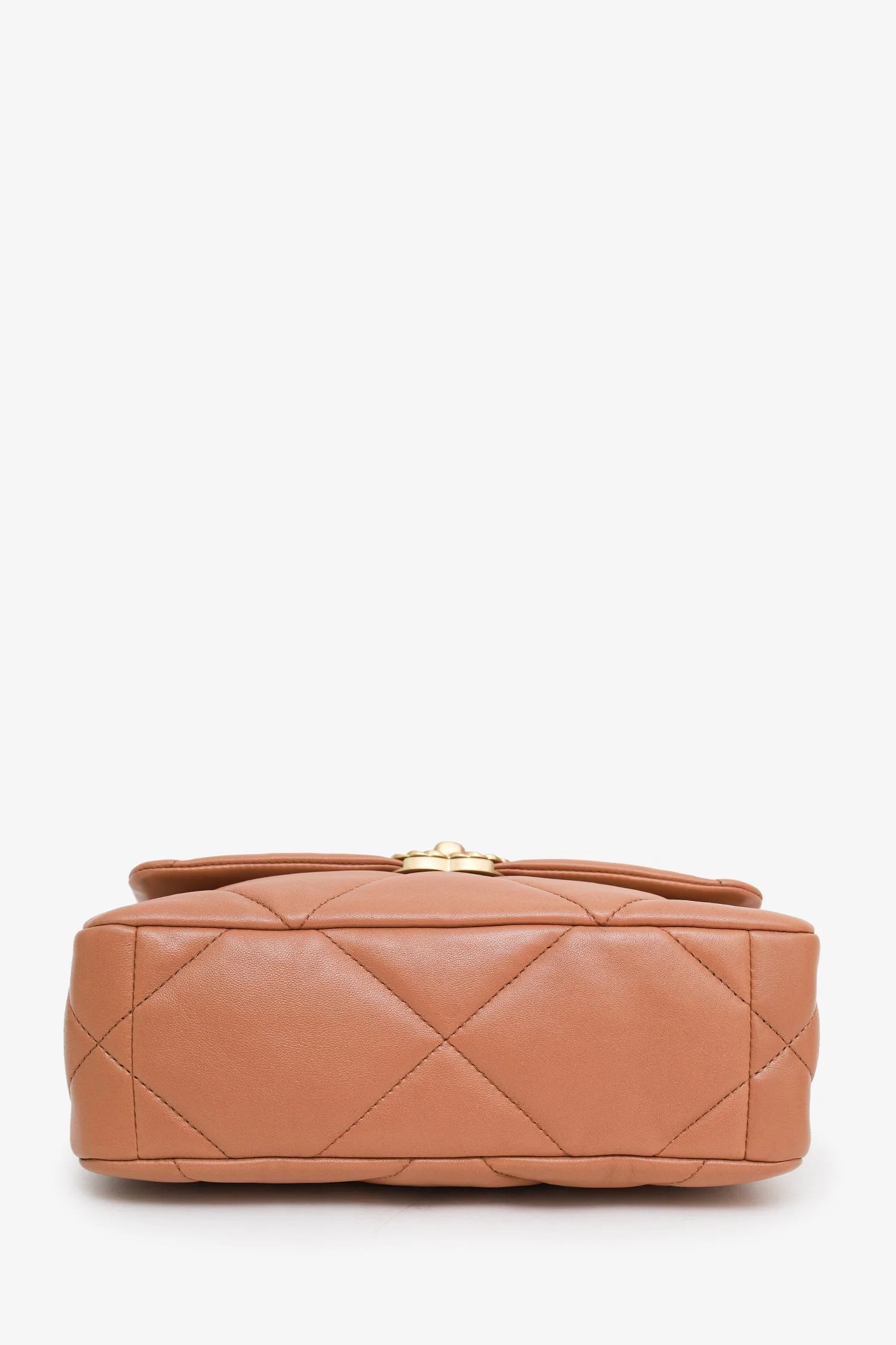 Pre-Loved Chanel™ 2022 Brown Goatskin Leather 'Chanel 19' Small Flap Shoulder Bag - Image 5