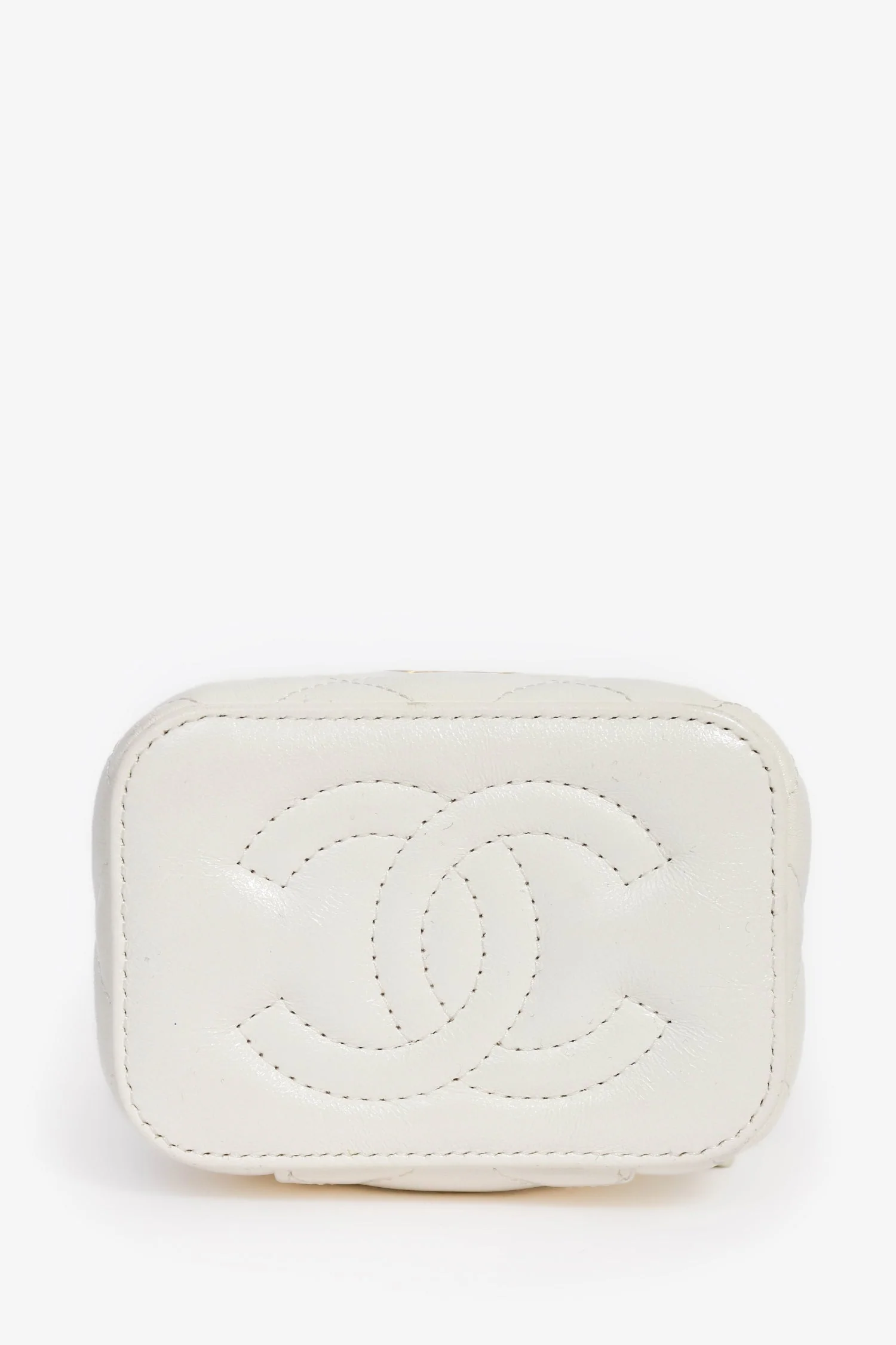 Pre-Loved Chanel™ 2022 White Lambskin Mini Vanity On Chain - Image 5