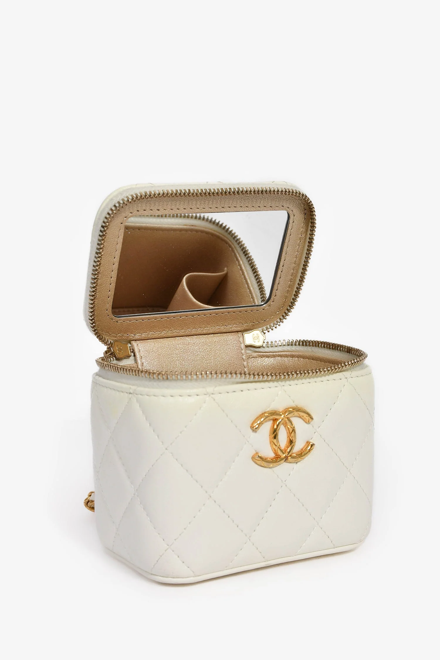 Pre-Loved Chanel™ 2022 White Lambskin Mini Vanity On Chain - Image 7