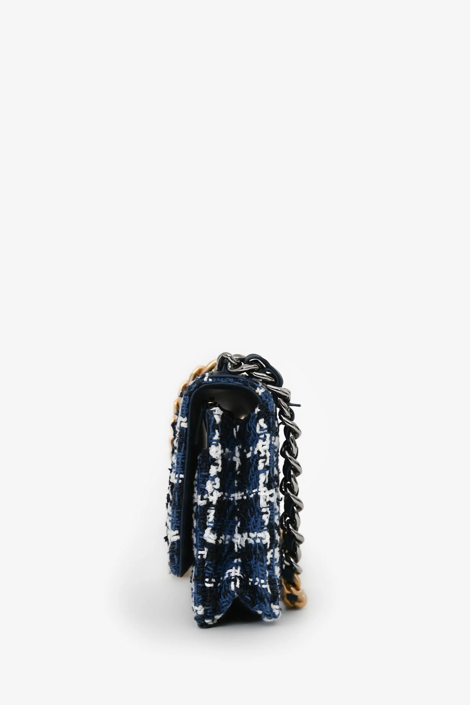 Pre-Loved Chanel™ 2023 Blue/Black Tweed Wallet on Chain - Image 4