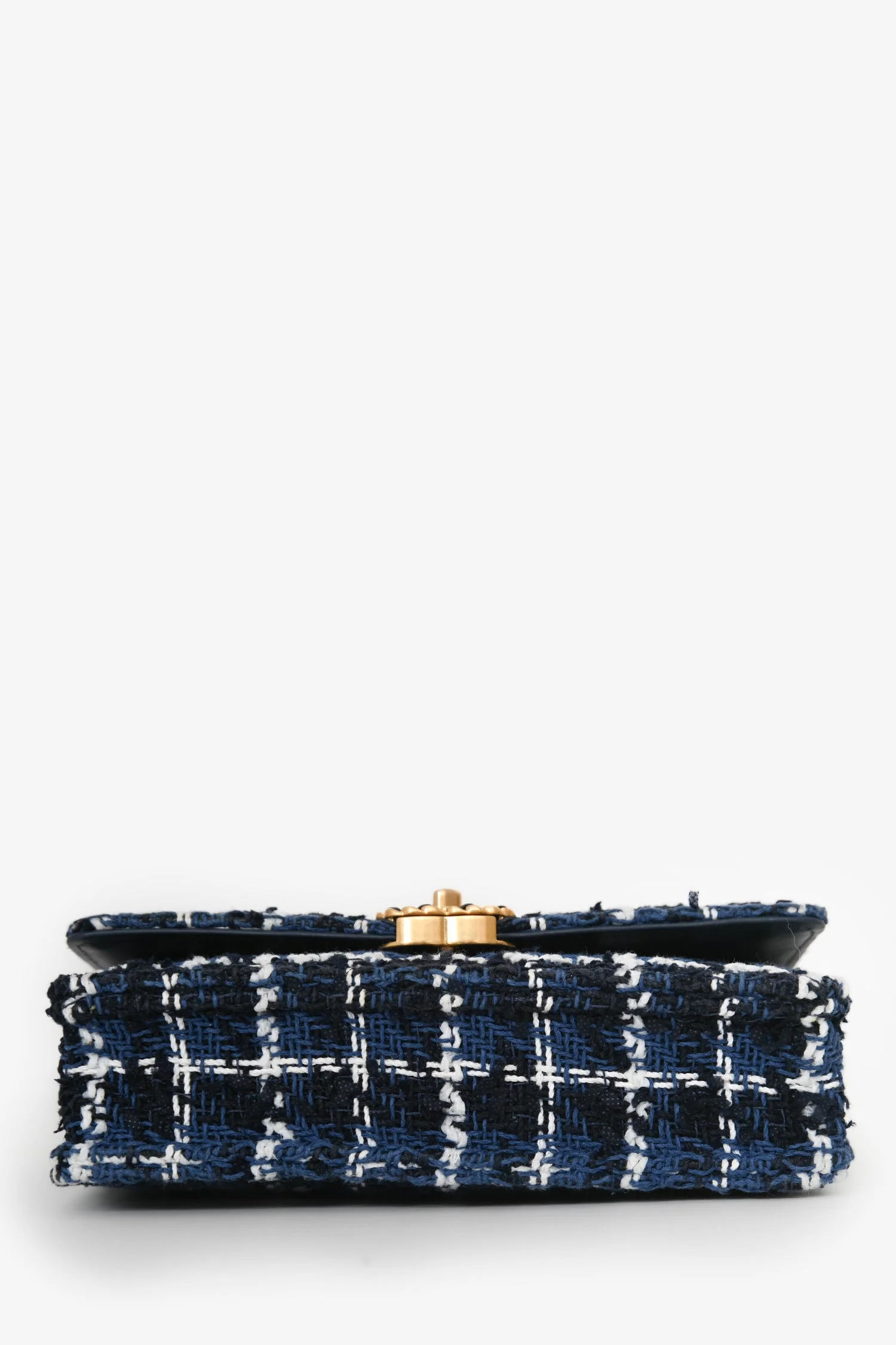 Pre-Loved Chanel™ 2023 Blue/Black Tweed Wallet on Chain - Image 5