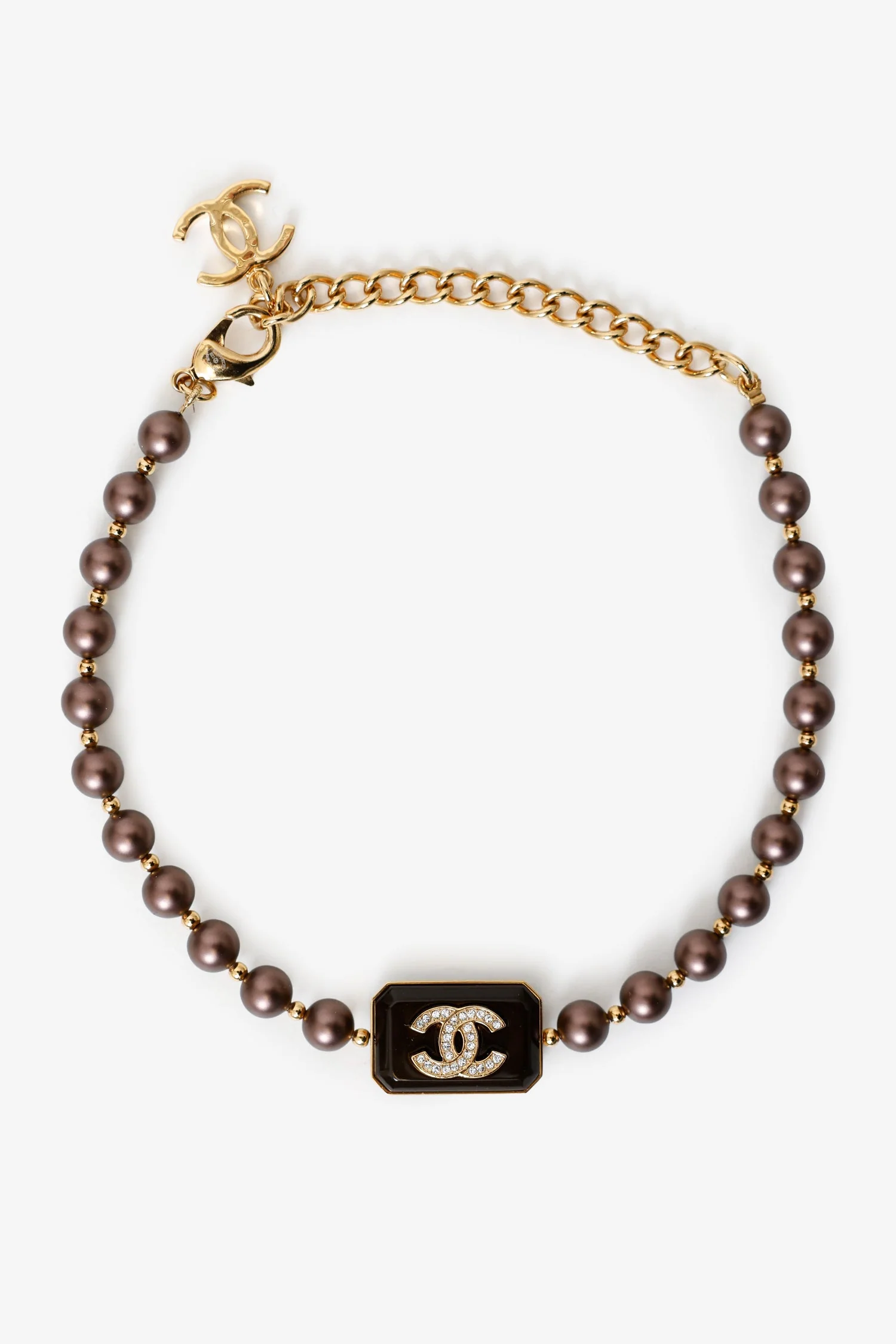 Pre-Loved Chanel™ 2023 Gold-tone Brown Pearl Crystal CC Choker Necklace - Image 2