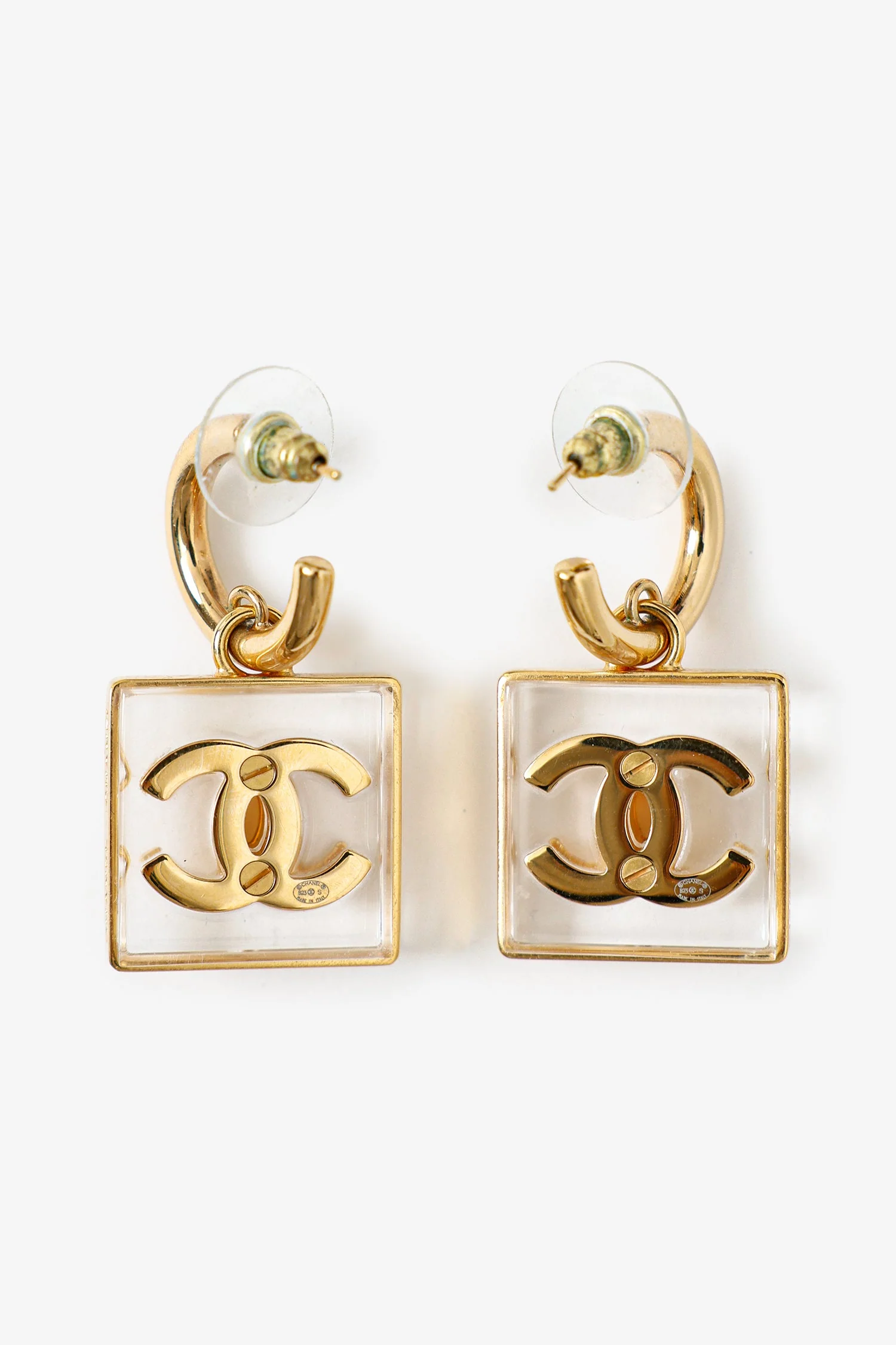 Pre-Loved Chanel™ 2023 Gold-tone Resin CC Square Drop Earrings - Image 2