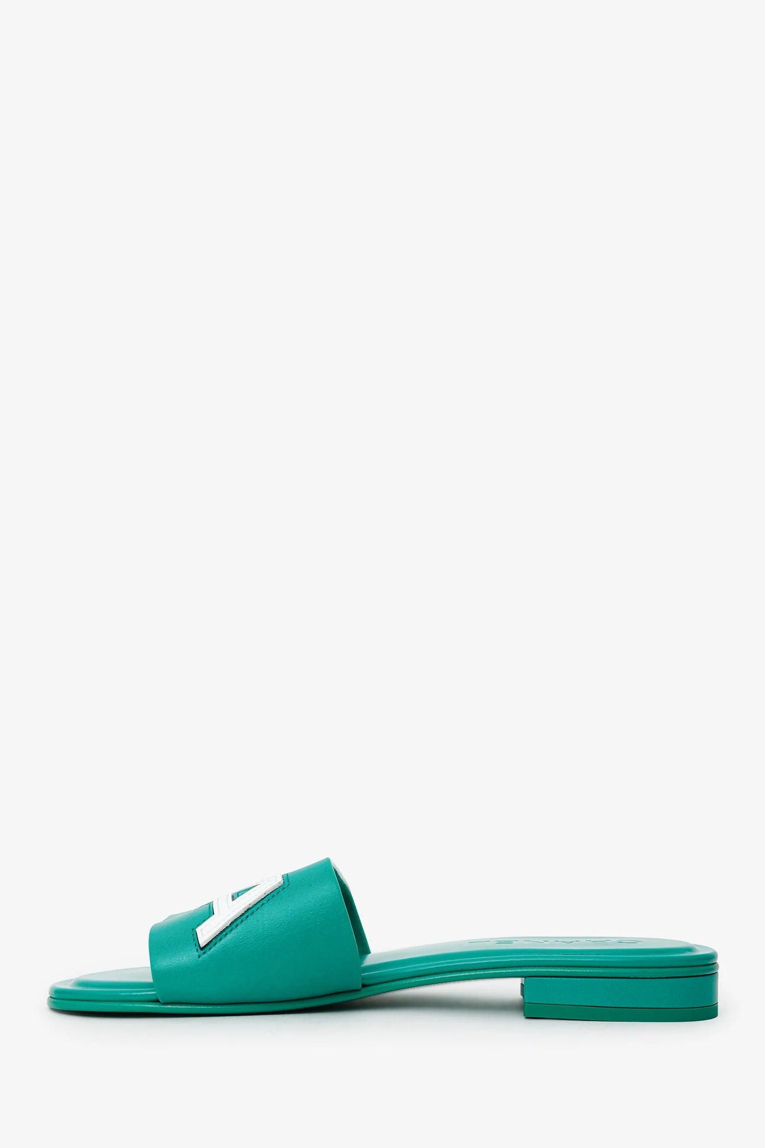 Pre-Loved Chanel™ 2023 Green Leather CHA-NEL Mules Sandal Size 37 - Image 5