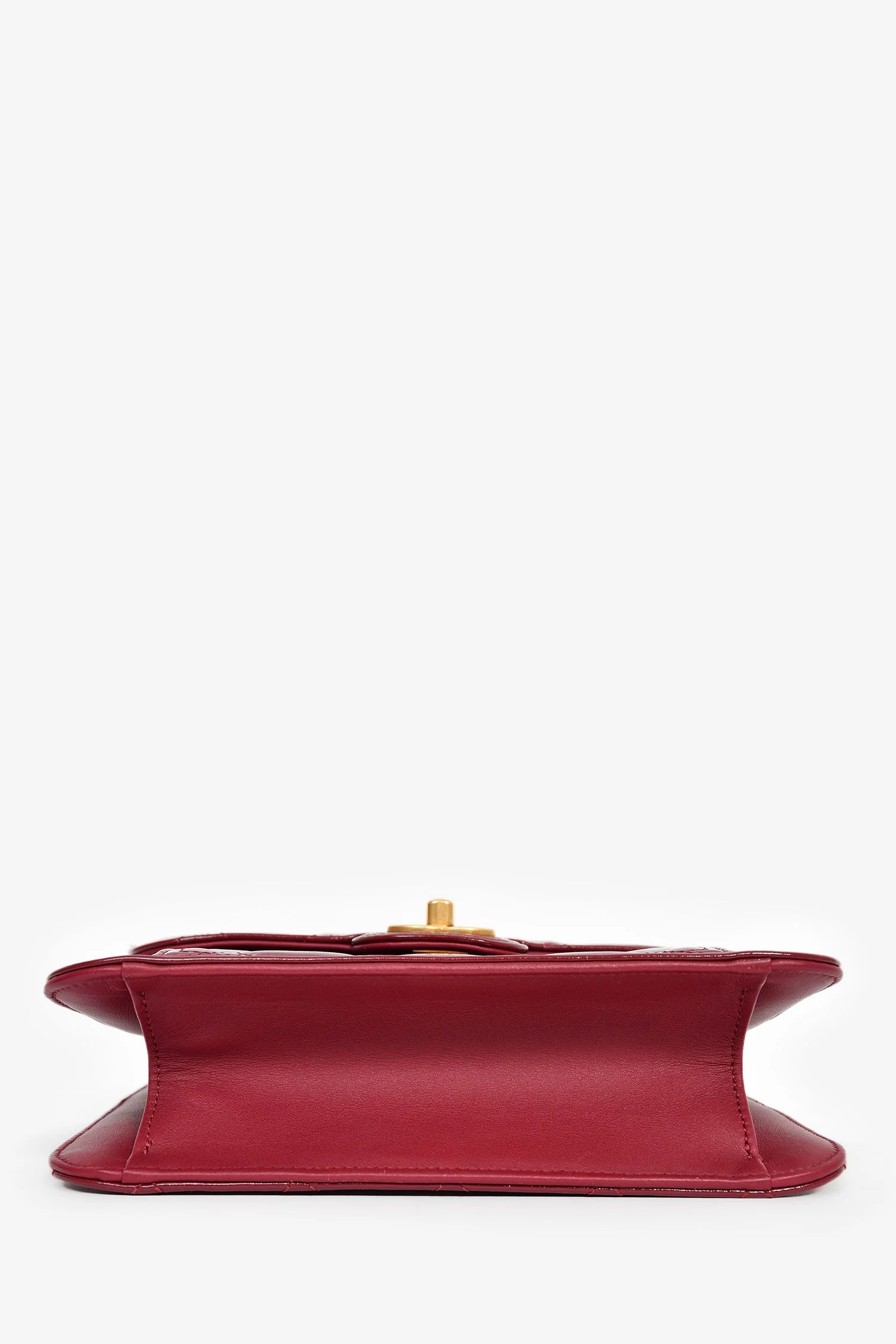 Pre-Loved Chanel™ 2023 Raspberry Patent Quilted Leather Square Chain Bag - Image 5