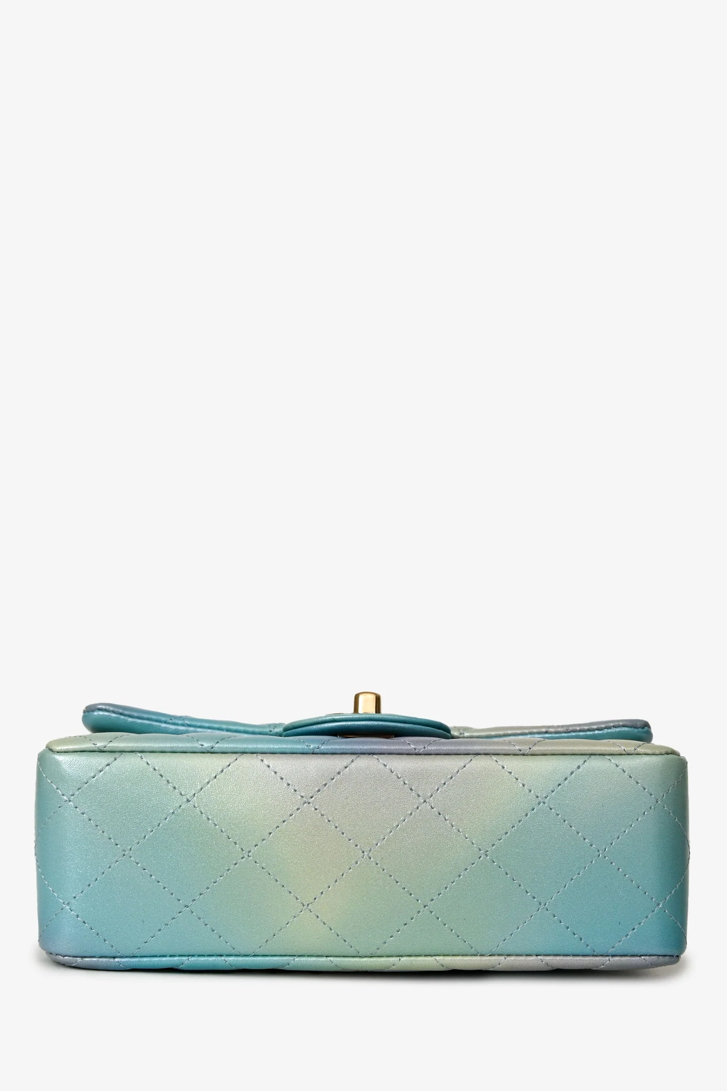 Pre-Loved Chanel™ 2024 Iridescent Ombre Lambskin Mini Rectangular Flap Bag - Image 5