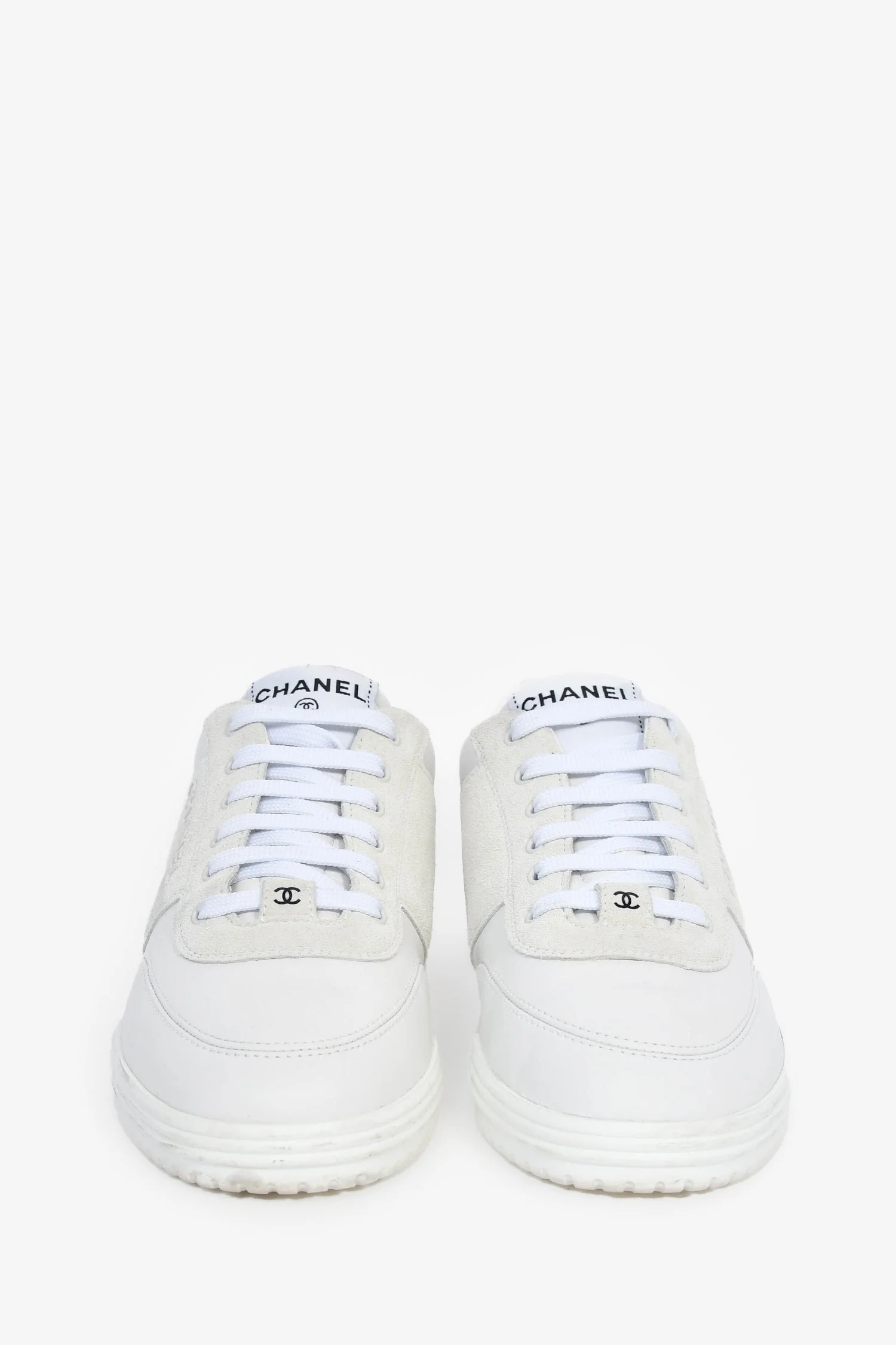 Pre-Loved Chanel™ 2024 White Leather/Suede Coco Mark CC Logo Sneakers Size 38 - Image 3