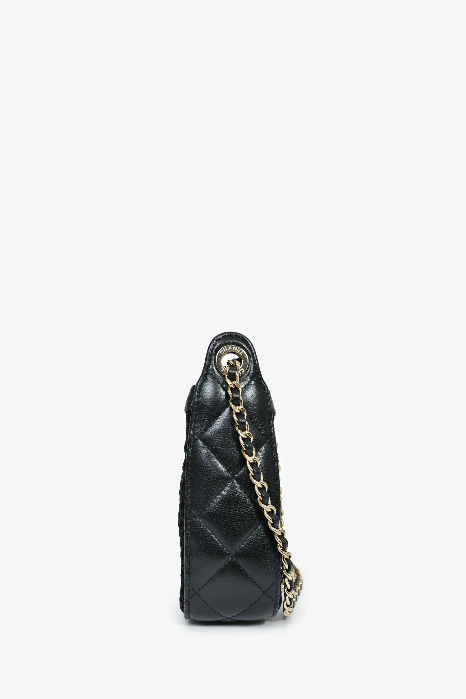 Pre-Loved Chanel™ 2025 Black Mesh Shiny Lambskin Chain Clutch with Pouch - Image 4