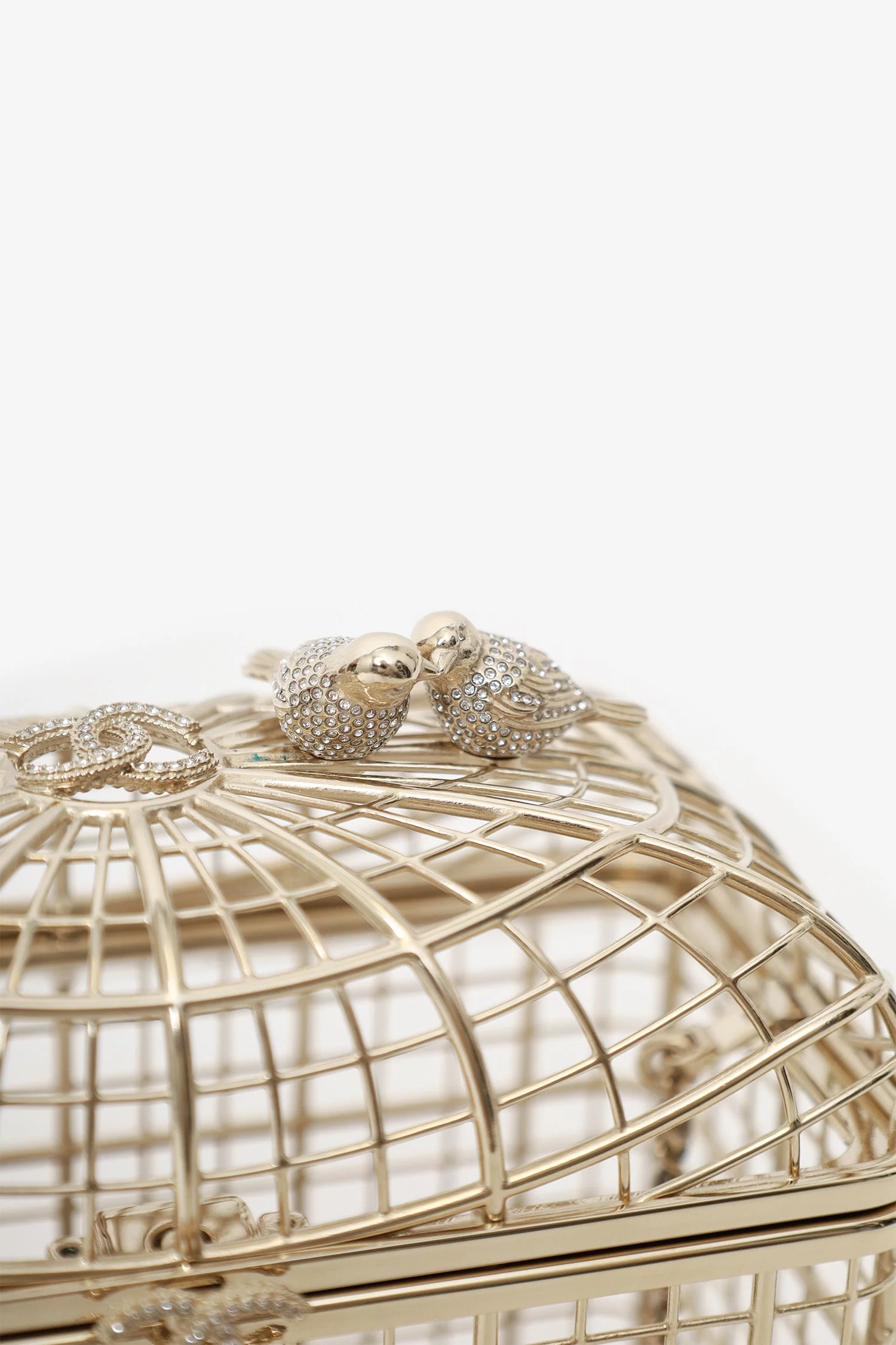 Pre-Loved Chanel™ 2025 S/S Runway Gold Toned Metal Crystal Strass 'Bird Cage Minaudière' Bag - Image 9