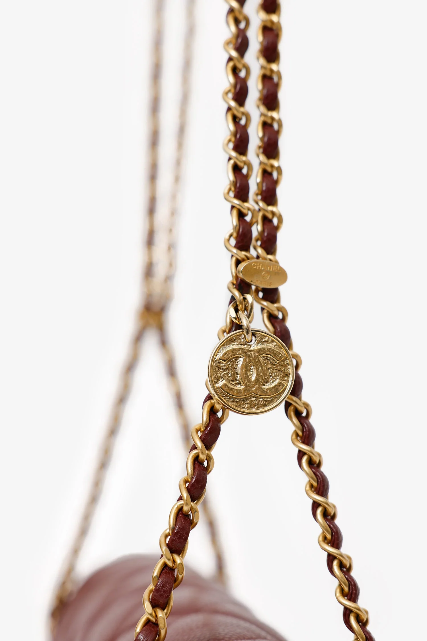 Pre-Loved Chanel™ 22B Burgundy Caviar Never Ending Chain Flap Bag - Image 6
