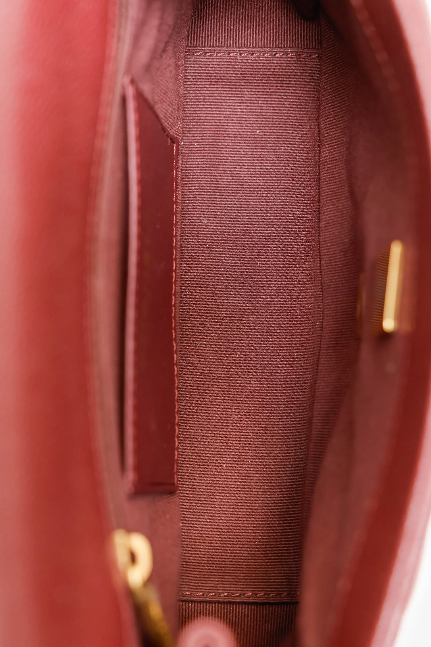 Pre-Loved Chanel™ 22B Burgundy Caviar Never Ending Chain Flap Bag - Image 7