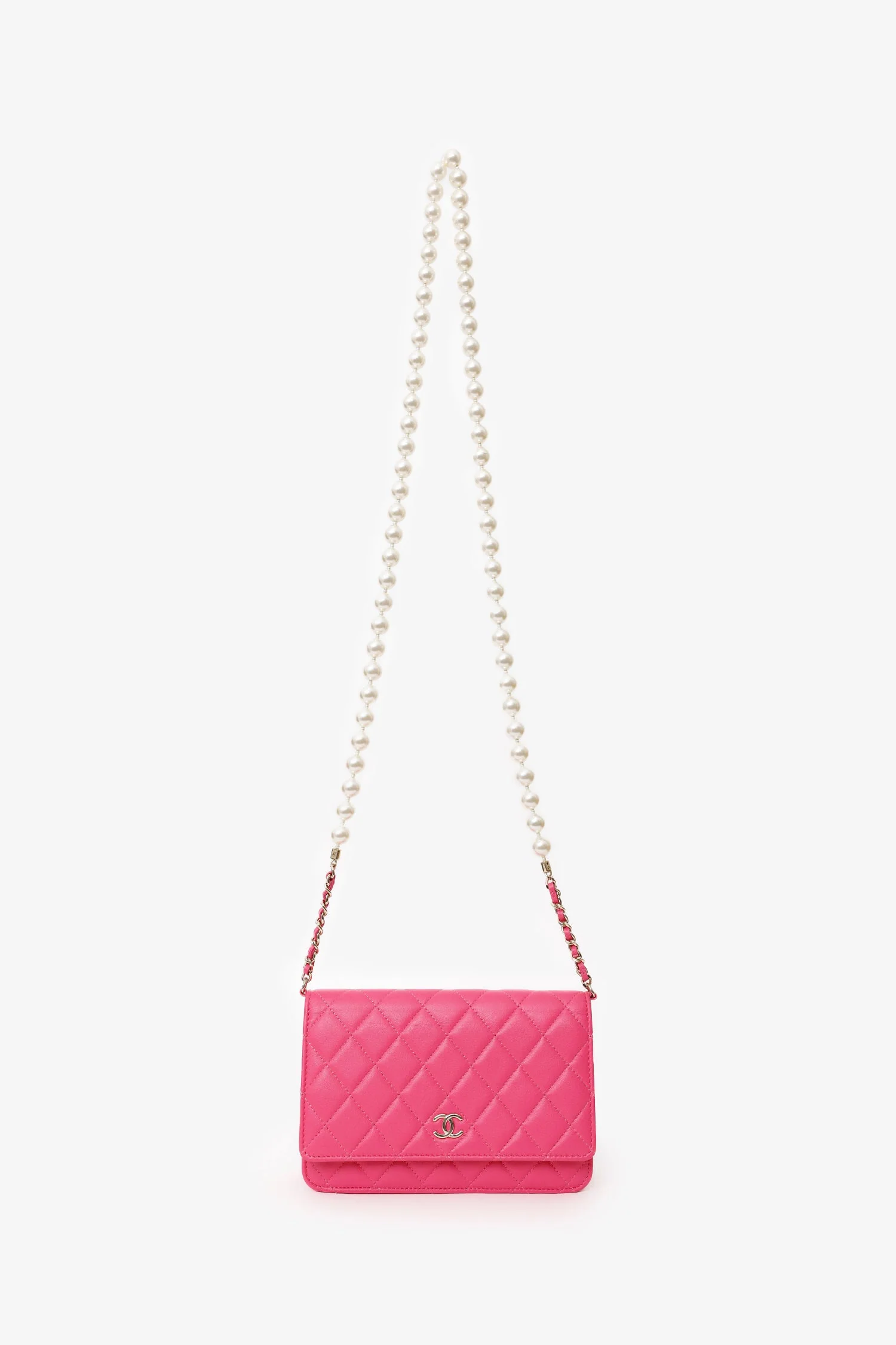 Pre-Loved Chanel™ 22P Pink Quilted Lambskin Pearl Wallet on Chain - Image 7