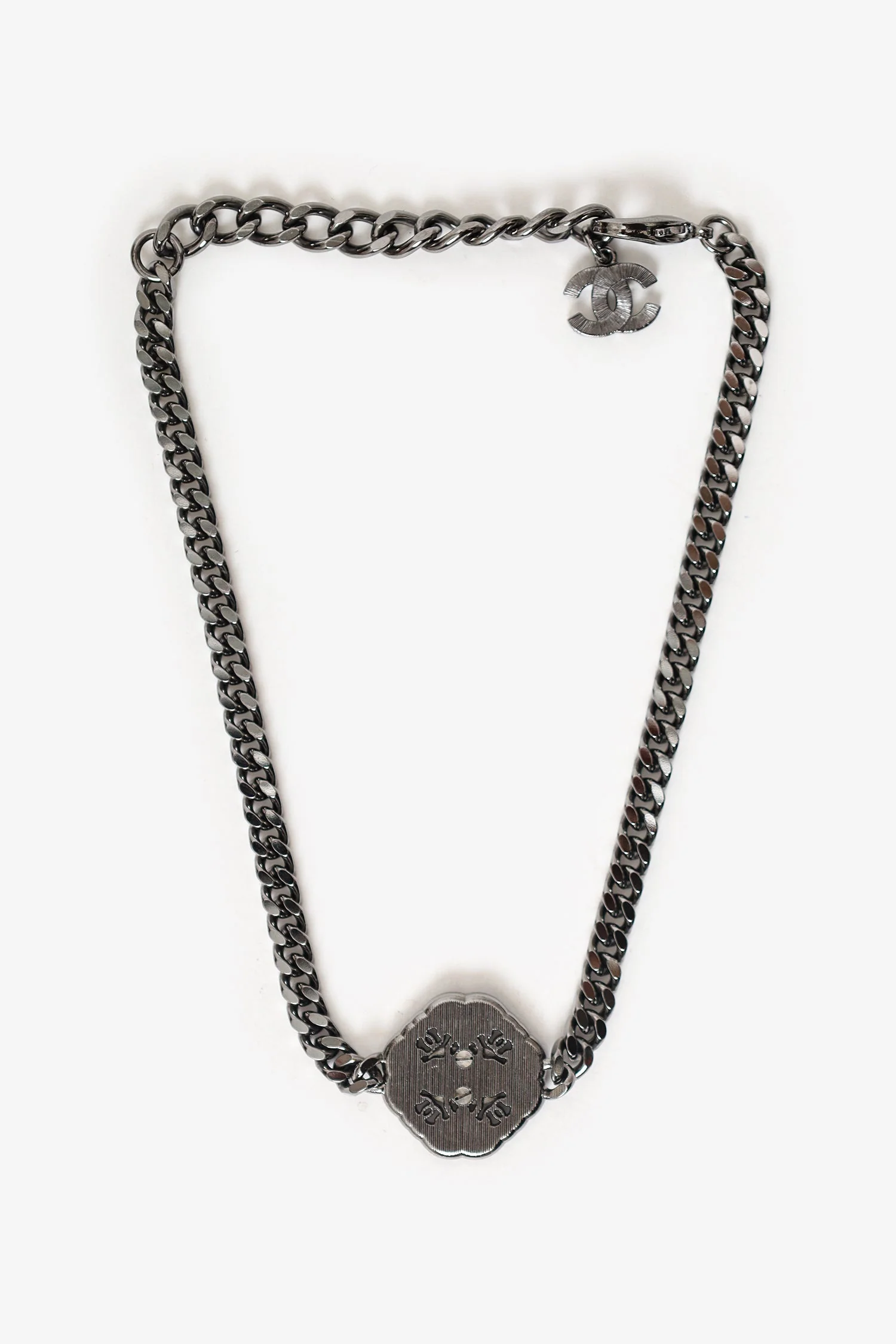 Pre-Loved Chanel™ B22 Hexagon Crystal Embellished CC Choker - Image 5