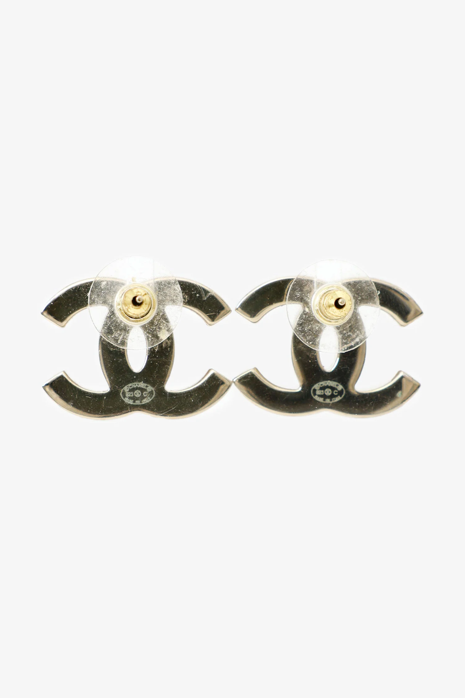 Pre-Loved Chanel™ Beige/Black Enamel CC Earrings - Image 2